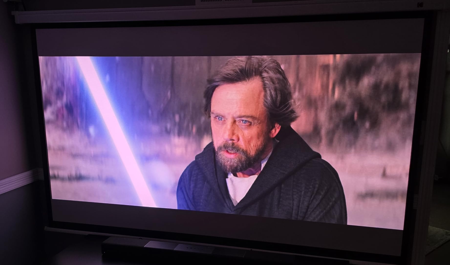 XGIMI HORIZON 20 4K RGB Triple Laser Home Projector, 3200 ISO Lumens, Google TV with Licensed Netflix, Dolby Vision customer photo 2