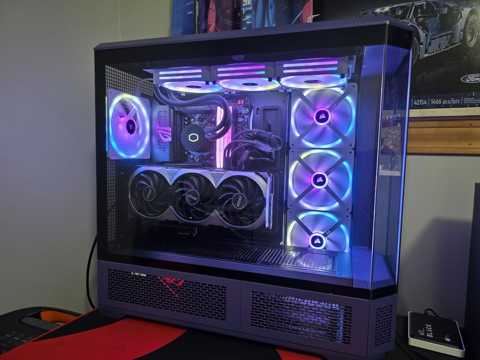 Thermaltake View 600 TG Full Tower; 420mm Radiator Support; 480mm GPU Clearance; Hidden Connector Support; Rotatable PCIe Slots; 220mm PSU Clearance; Black customer photo 1