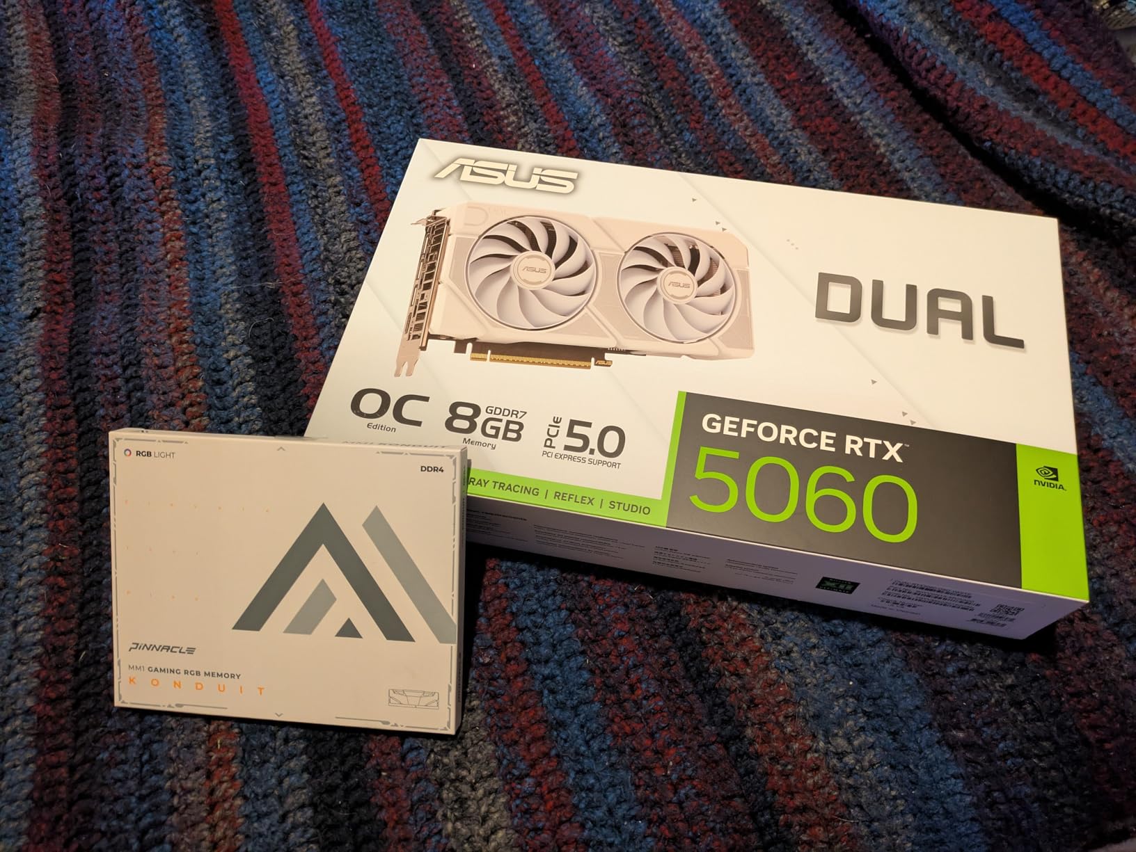 ASUS Dual GeForce RTX 5060 8GB GDDR7 White OC Edition Gaming Graphics Card customer photo 1