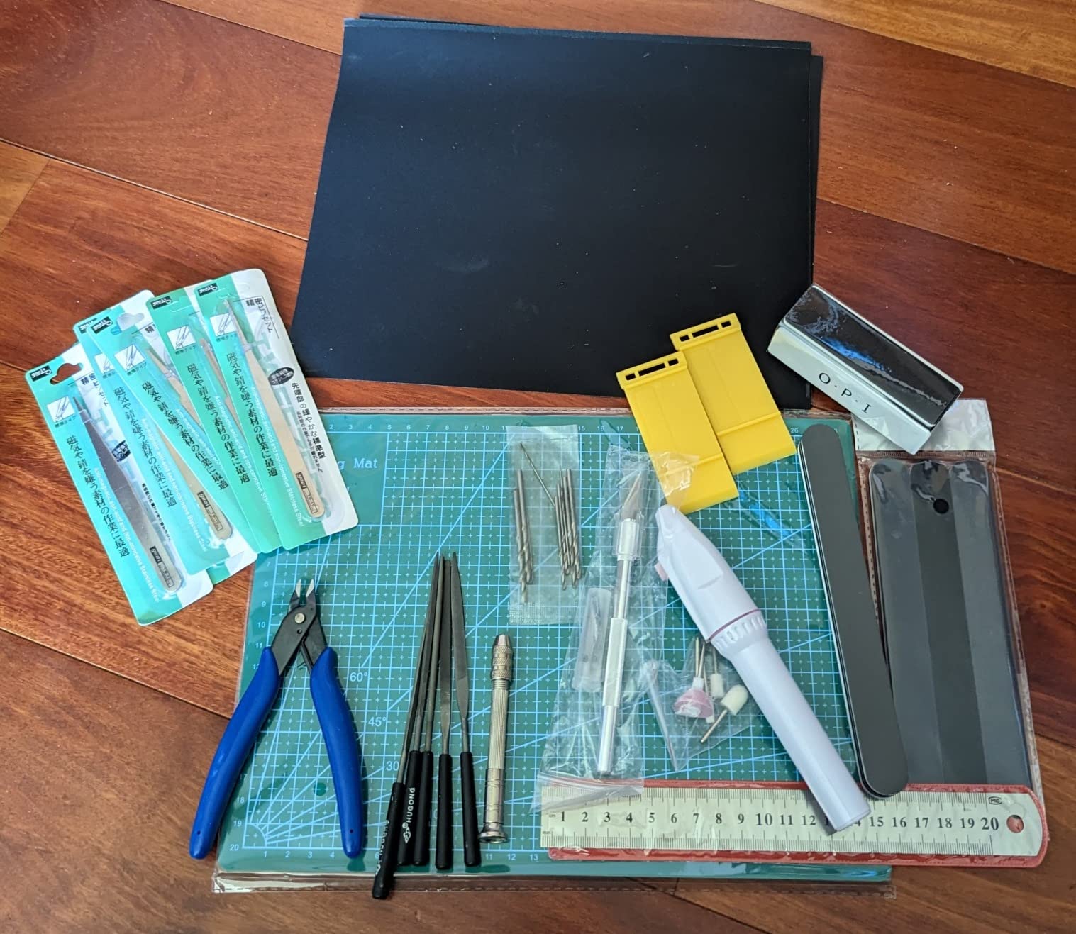 Gundam Tool Kit, 192 Pcs Professional Model Tool Kit for Gundam, Modeling Tools for Models with Decals Sticker Operated Box, Model Building Tools Hobby Tools Craft Set for Repairing Fixing Painting customer photo 1