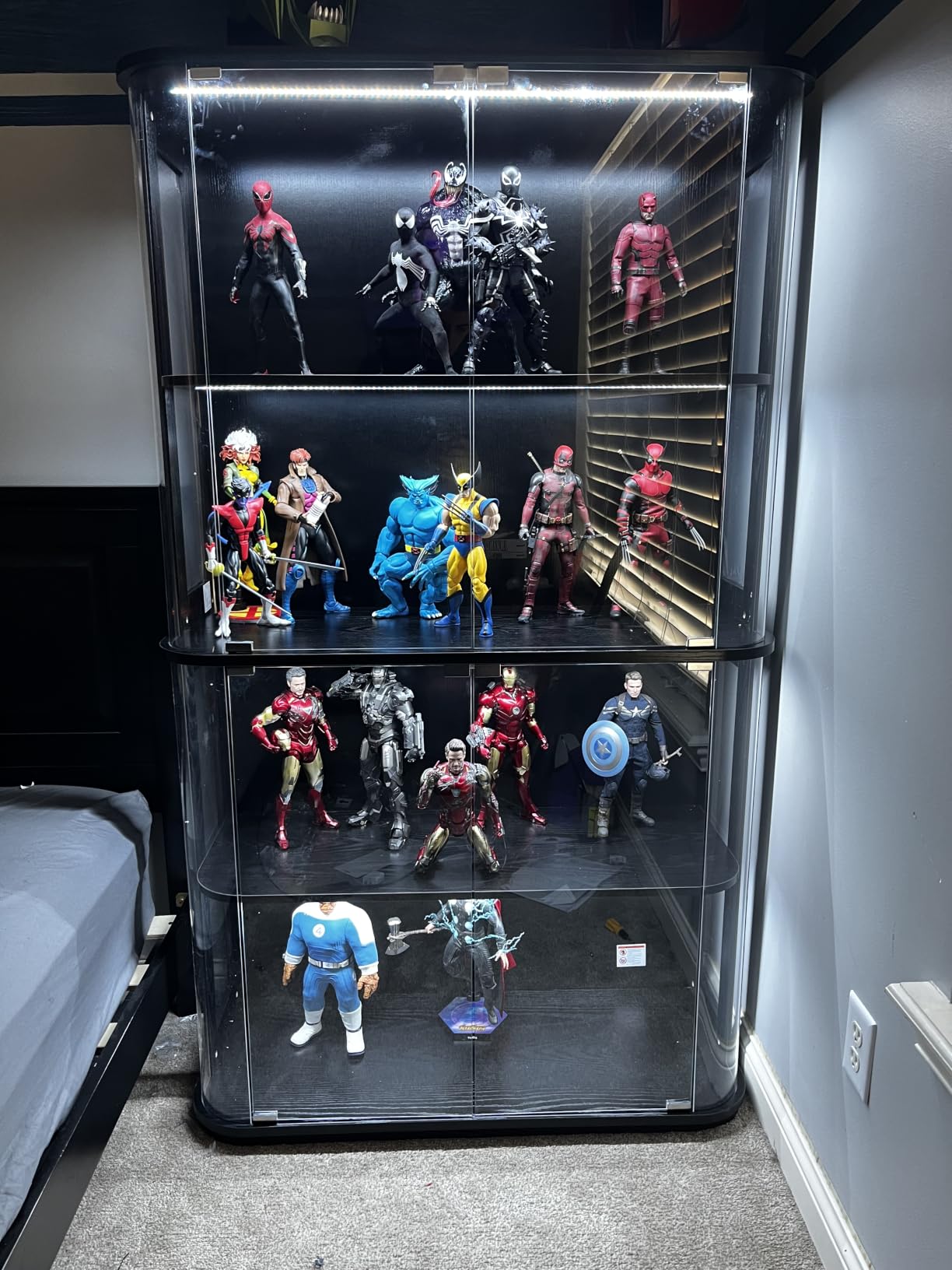 BROTTAR Large Rounded Display Cabinet with Glass Door and Lights, White, 4-Tier Curio Cabinet with 3 Color Lights, Glass Display Case with Transparent Full-Display Surface customer photo 2