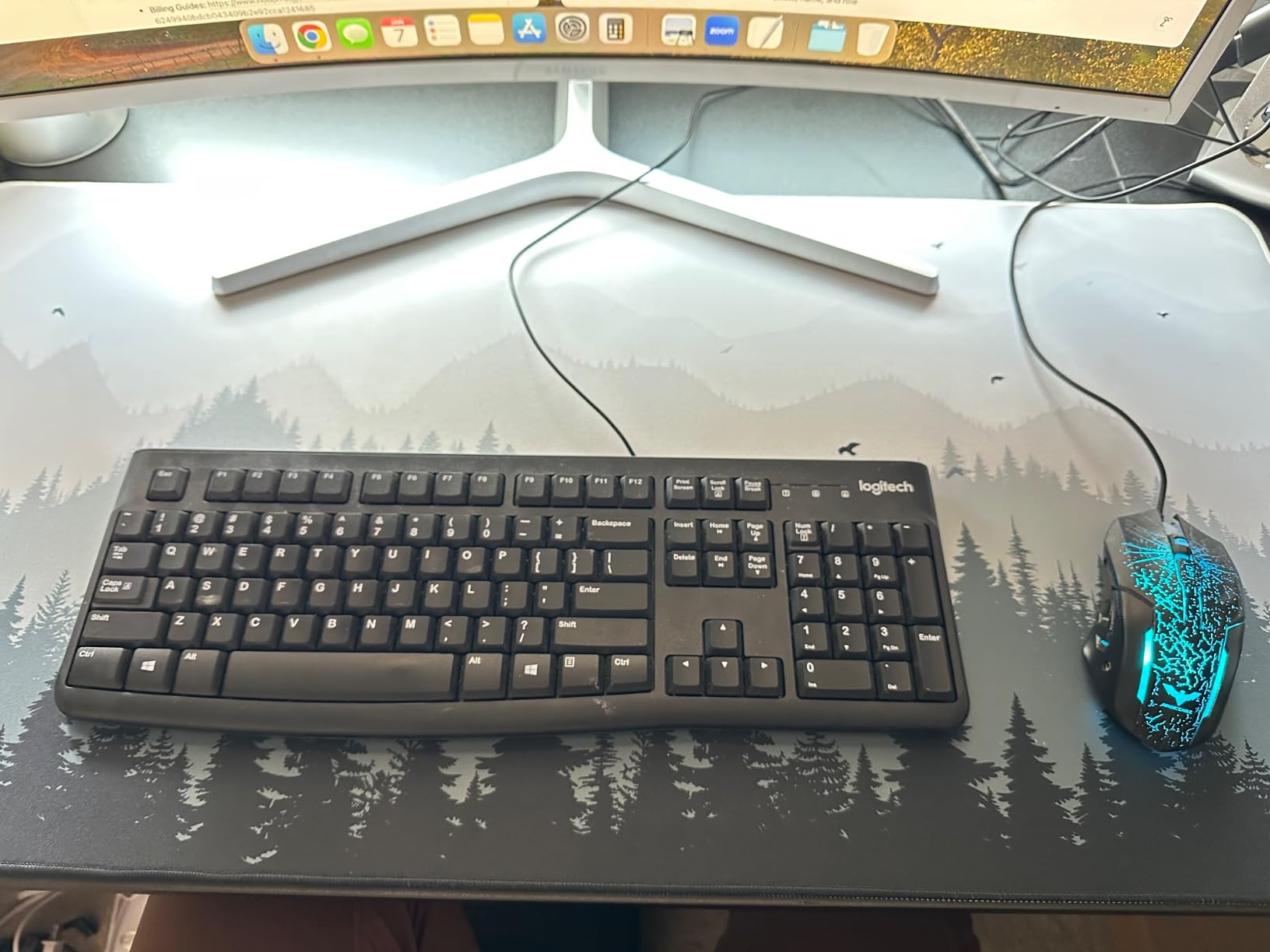XXL Extended Gaming Mouse Pad, Cyberpunk Neon Synthwave Desk Mat Pixel customer photo 2