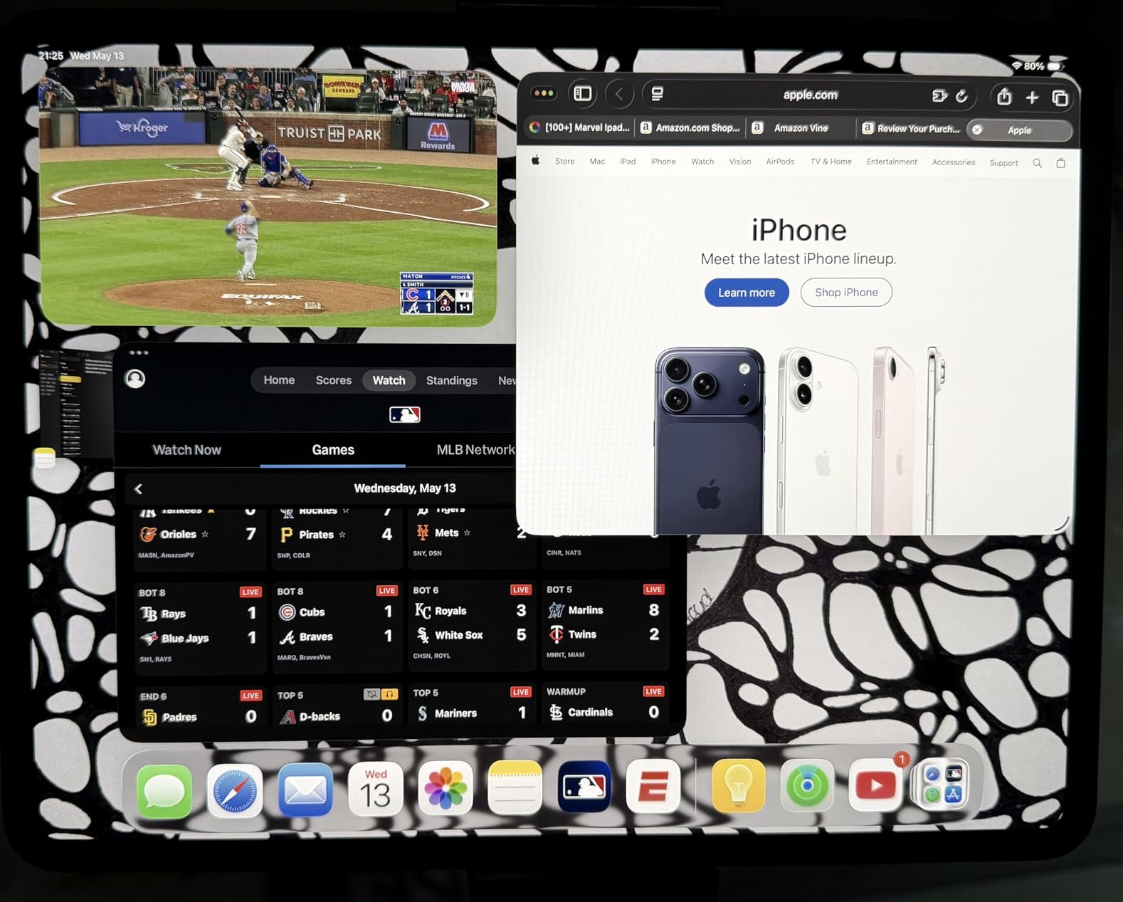Apple iPad Pro 13-inch (M5): Ultra Retina XDR Display, 256GB, Landscape 12MP Front Camera/12MP Back Camera, LiDAR Scanner, Wi-Fi 7 with Apple N1, Face ID, All-Day Battery Life customer photo 2