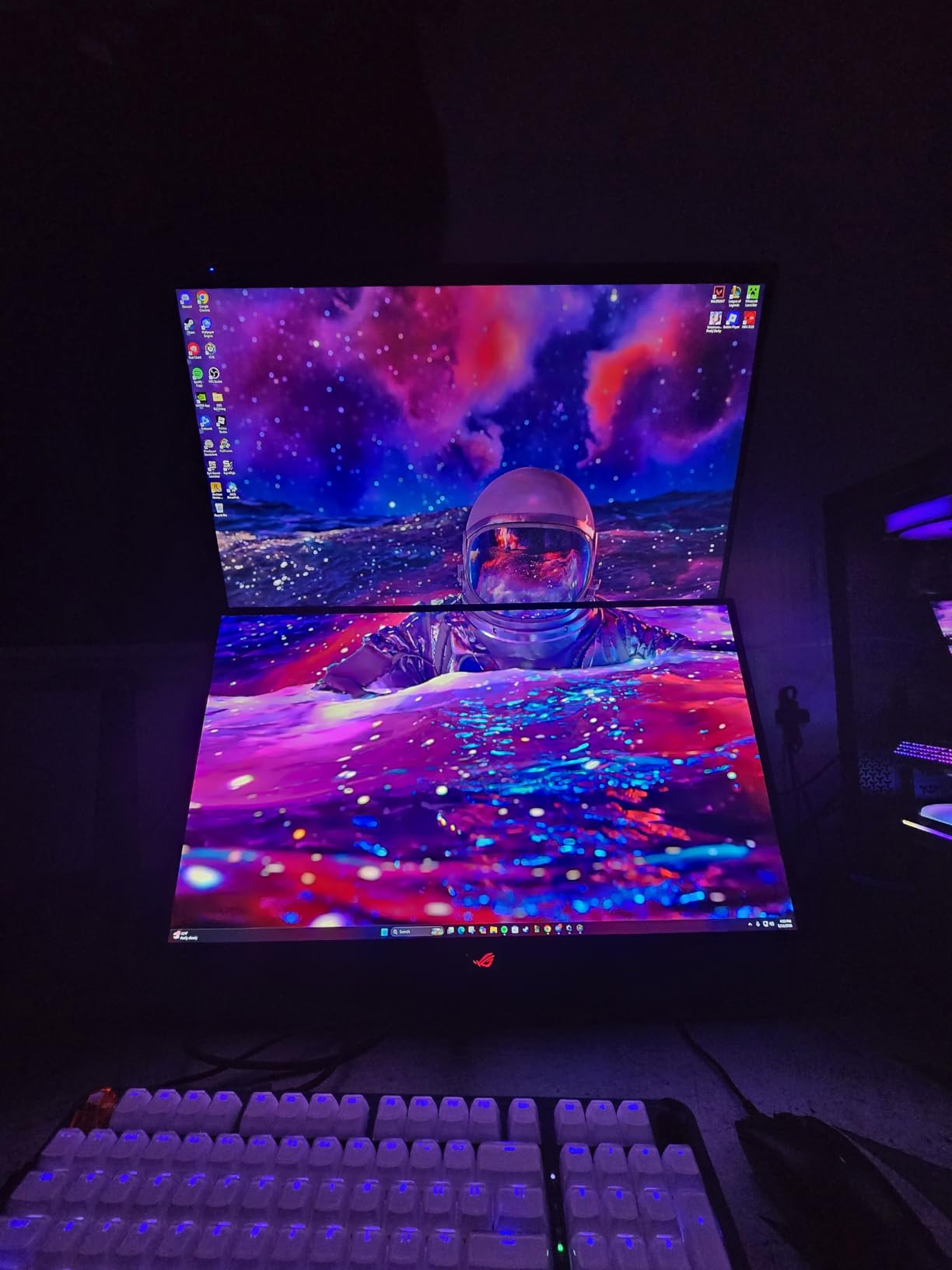 ASUS ROG XG27AQDMGR 27 Inch 1440p 240Hz Glossy OLED HDR Gaming Monitor | 0.03ms, OLED Care Pro, TrueBlack Glossy, Neo Proximity Sensor, ELMB Sync, DisplayHDR 400 customer photo 1