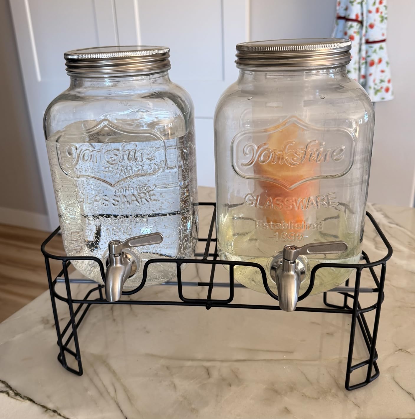 KIKCOIN 1 Gallon Glass Drink Dispensers for Parties, 2 Pack Leakproof Beverage Dispenser with Stand & 18/10 Stainless Steel Spigot & Filter customer photo 1