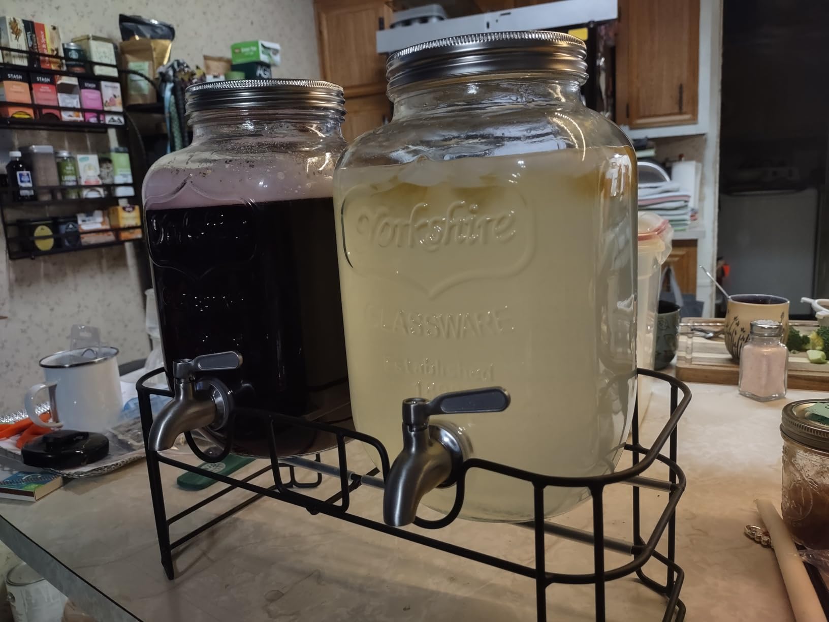 KIKCOIN 1 Gallon Glass Drink Dispensers for Parties, 2 Pack Leakproof Beverage Dispenser with Stand & 18/10 Stainless Steel Spigot & Filter customer photo 2