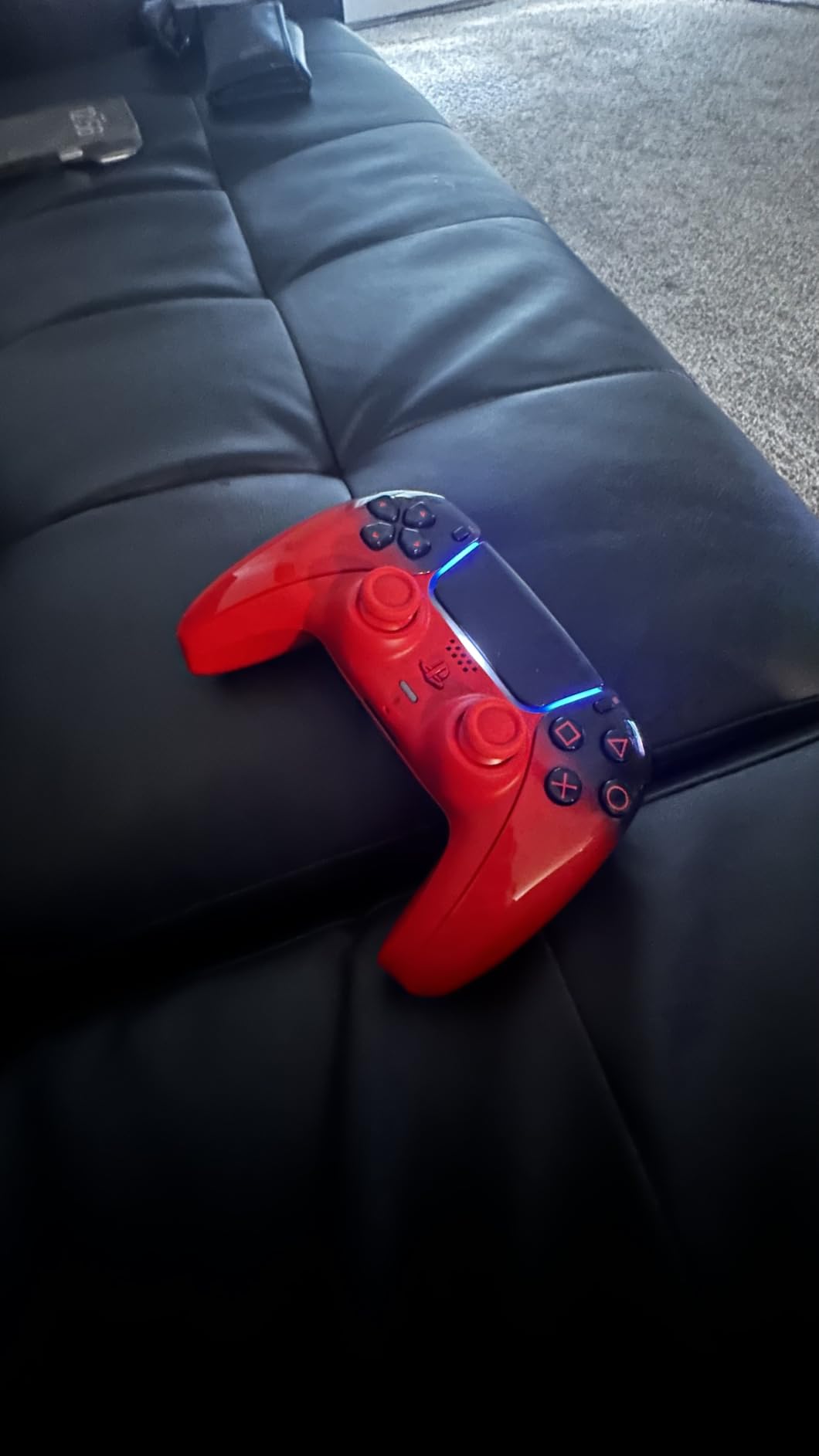PlayStation DualSense Wireless Controller - Galactic Purple - For PS5, PC, MAC & Mobile customer photo 1