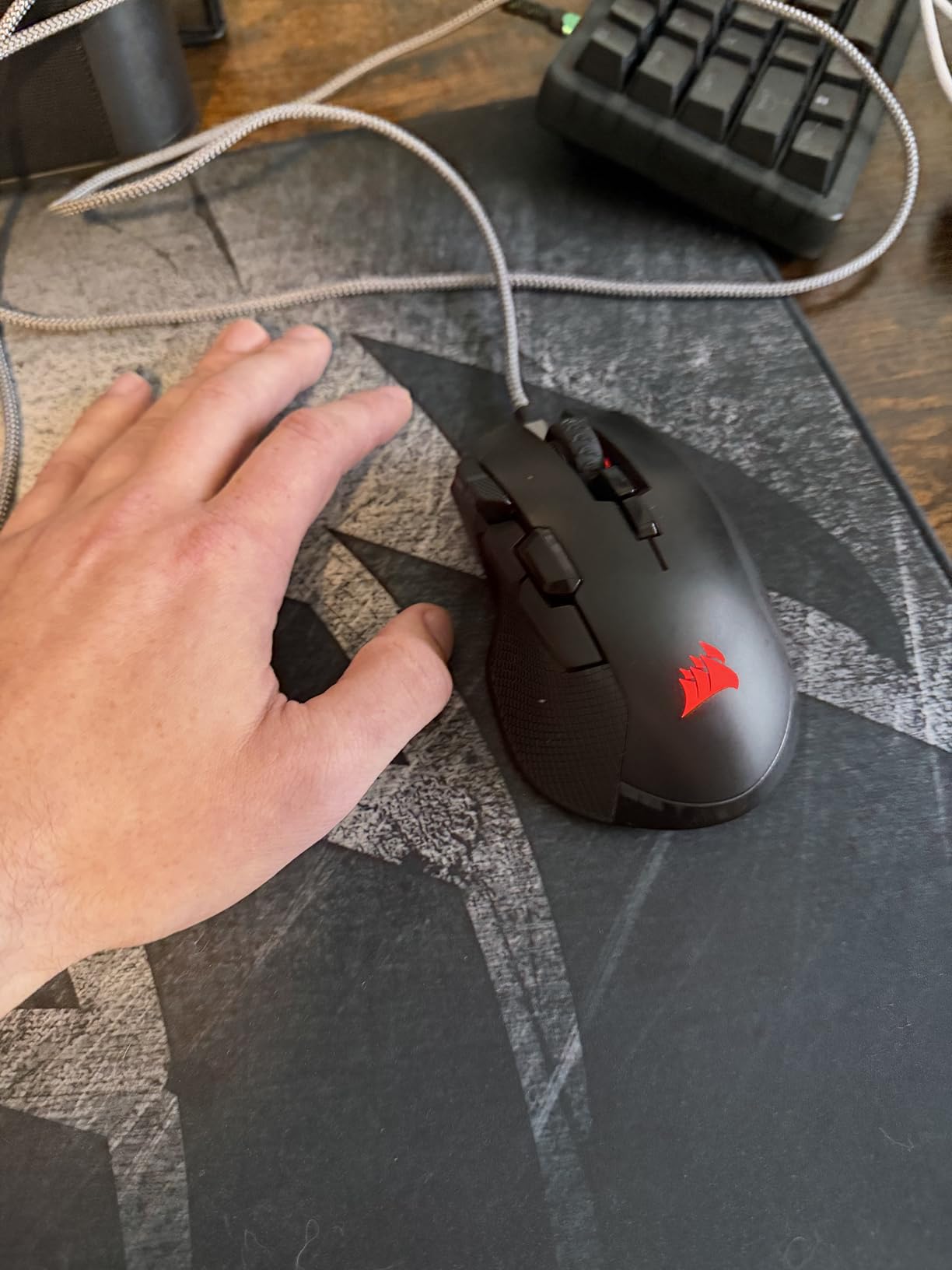 Corsair IRONCLAW Wireless SE Gaming Mouse - Black | 26,000 DPI, Ergonomic Design for Larger Hands, 10 Programmable Buttons, for MOBA, FPS, MMO customer photo 2