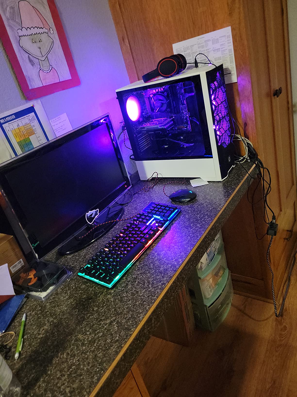 Skytech Gaming Crystal Gaming PC, AMD Ryzen 7 5700 3.7GHz, NVIDIA RTX 5060, 1TB NVMe SSD, 32GB DDR4 RAM 3200, 650W Gold PSU, Wi-Fi, Win 11, Desktop customer photo 2