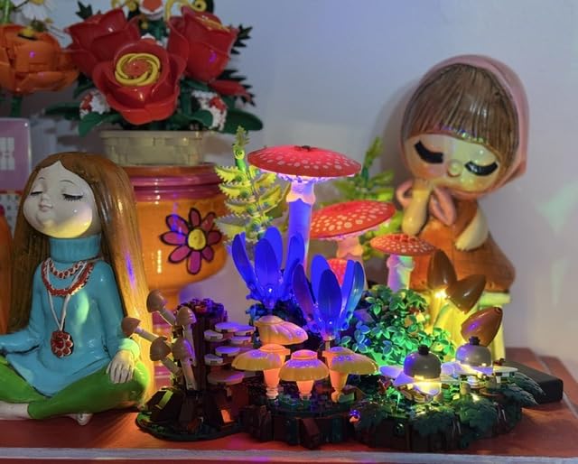LEGO Botanicals Woodland Mushrooms - Building Set for Adults, Ages 18+ - Mushroom Decor for Home Office or Desk - Gifts for Women & Men - Craft Activity - 11505 customer photo 1