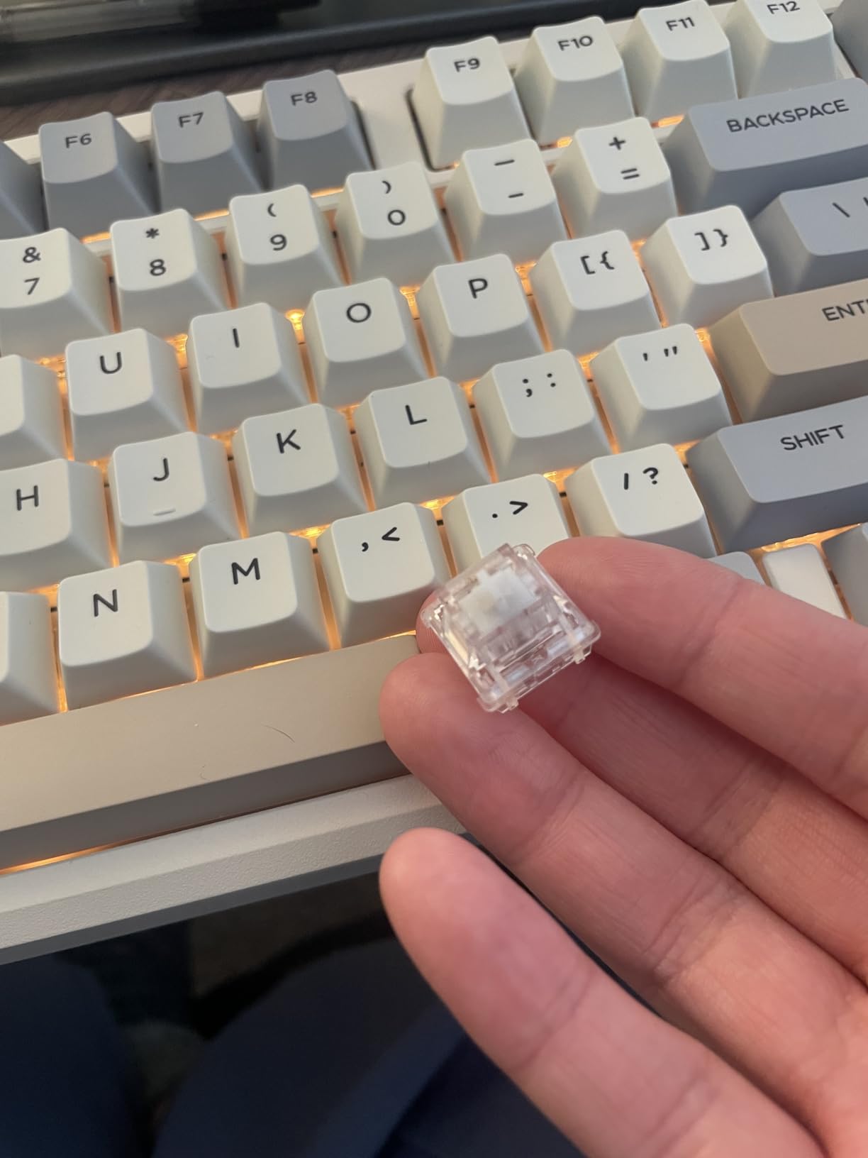 EPOMAKER Silent Mechanical Keyboard Switches Set - 35 Pieces Factory Pre-Lubed, 5-Pin Linear/Tactile Switches for Custom Mechanical Keyboards (Crystal (Tactile Silent)) customer photo 2