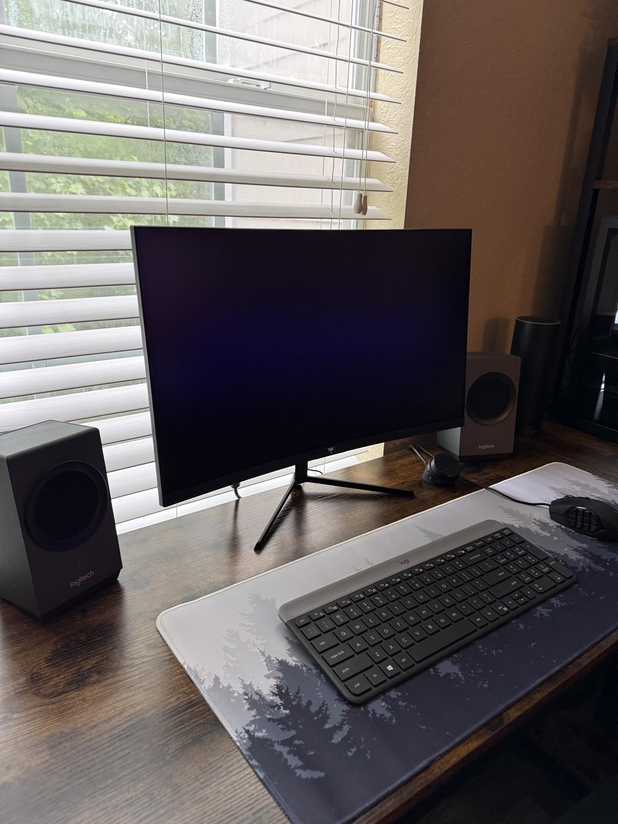 KTC 27 Inch 4K Gaming Monitor, UHD 160Hz 3840x2160 Fast IPS Compute Monitor customer photo 2