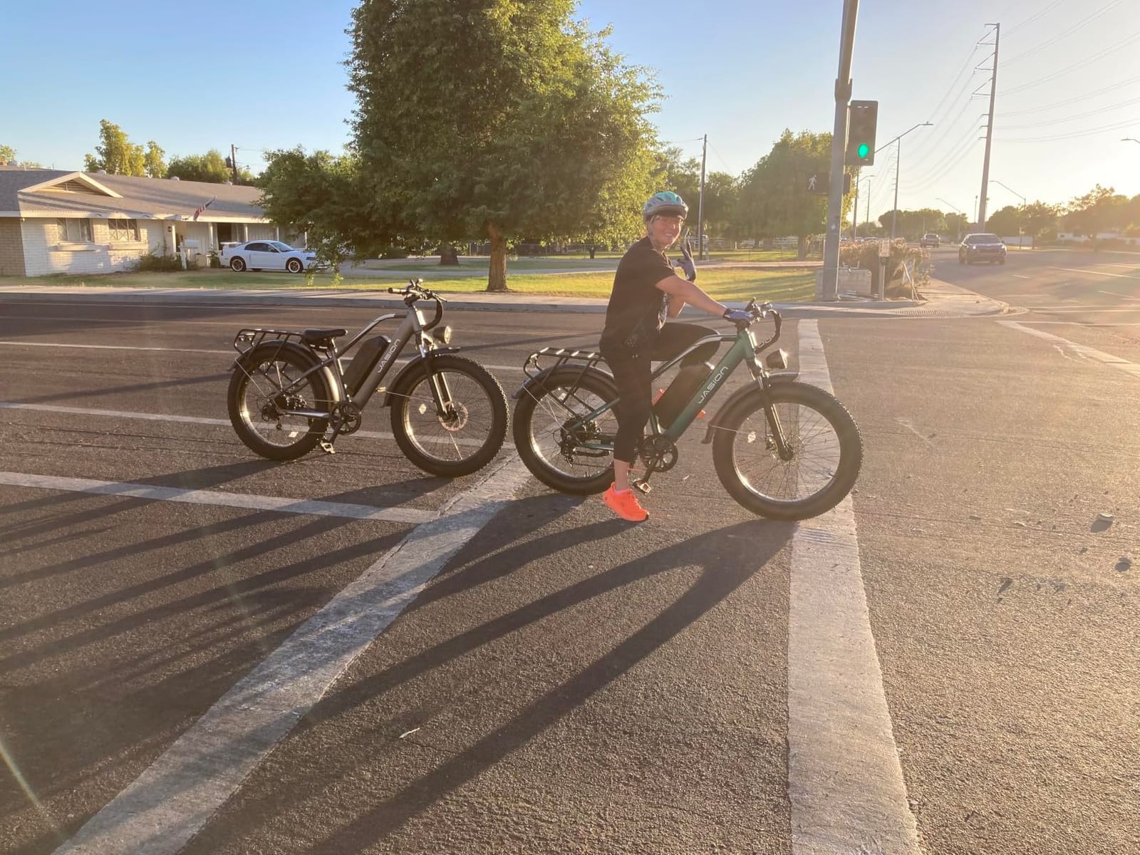 Jasion EB5 MAX Electric Bike for Adults 2000W Peak Motor, 48V 15Ah Battery | 720Wh Battery Electric Mountain Bike, 26'' x 4'' Fat Tire Ebike, 28+MPH Speed, Cruise Control, Fenders, Rear Rack customer photo 1