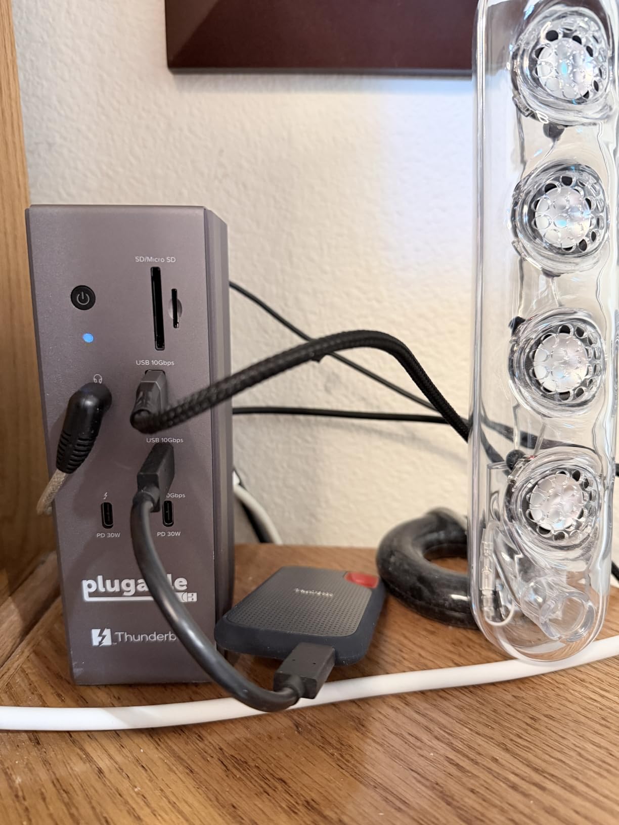 Plugable Thunderbolt 5 Dock: 16-in-1, Dual HDMI 2.1 Up to 8K 60Hz / 4K 144Hz, 140W Laptop Charging, 2.5GbE, Fanless, Driverless TAA Compliant Docking Station for MacBook Pro/Air & Windows (TBT-UDH2) customer photo 2