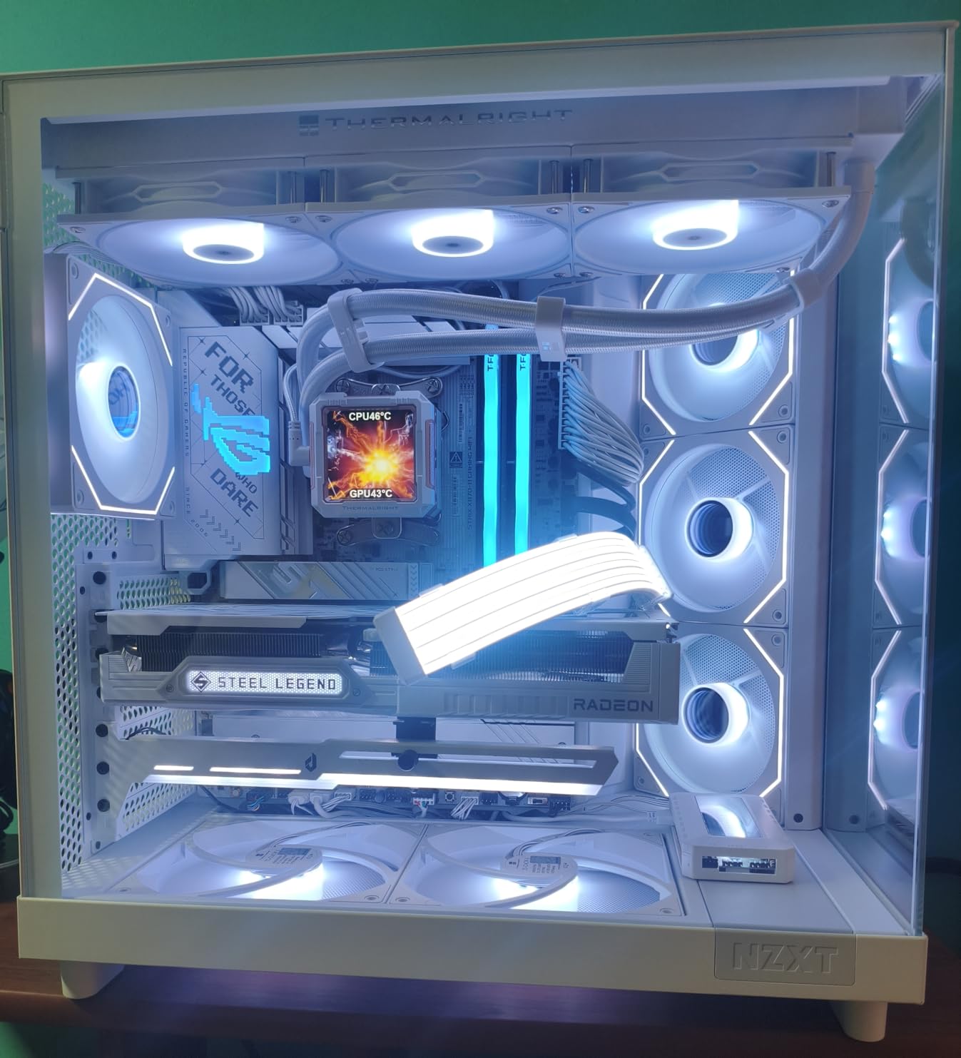 AMD Ryzen™ 7 9850X3D Desktop Processor customer photo 2