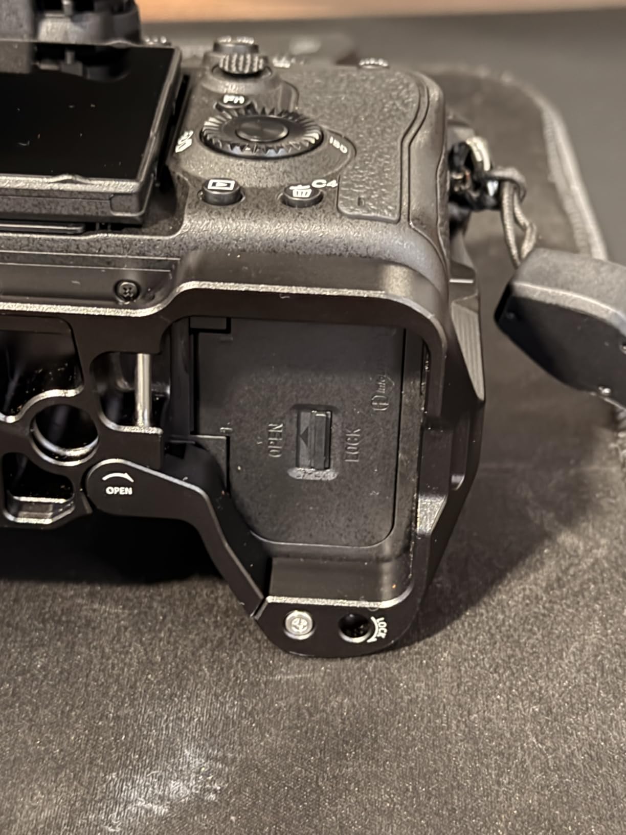 SmallRig A7 V / A7R V / A7 IV Cage Advanced Kit | for Sony Alpha 7R V/ Alpha 7 IV/ Alpha 7 V, Includes a Top Handle/ Side Handle/ Cable Clamp customer photo 1