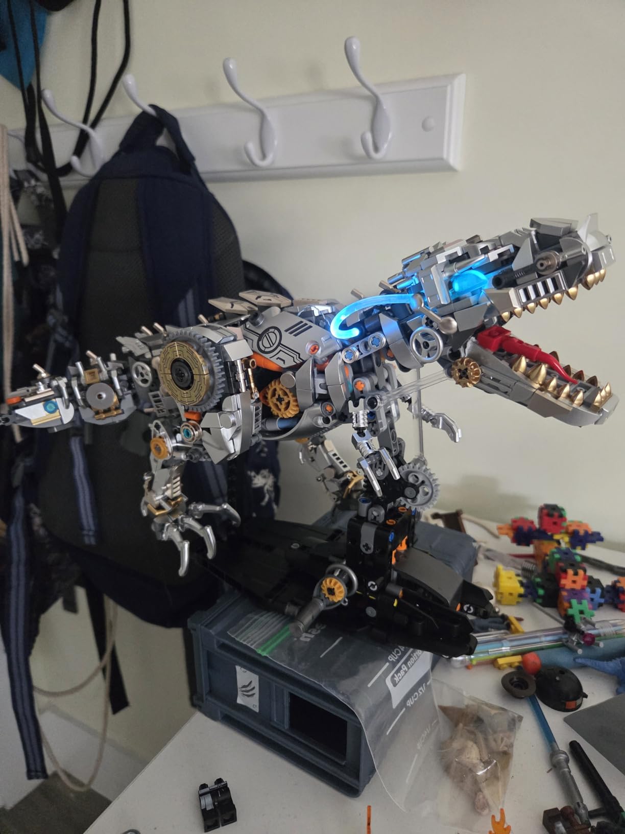 HJPLPXH Mechanical Fire Dragon Building Set with LED Light & Display Stand | Poseable dragon model with movable wings and articulated joints, collectible hobby building kit for adults and teens customer photo 2