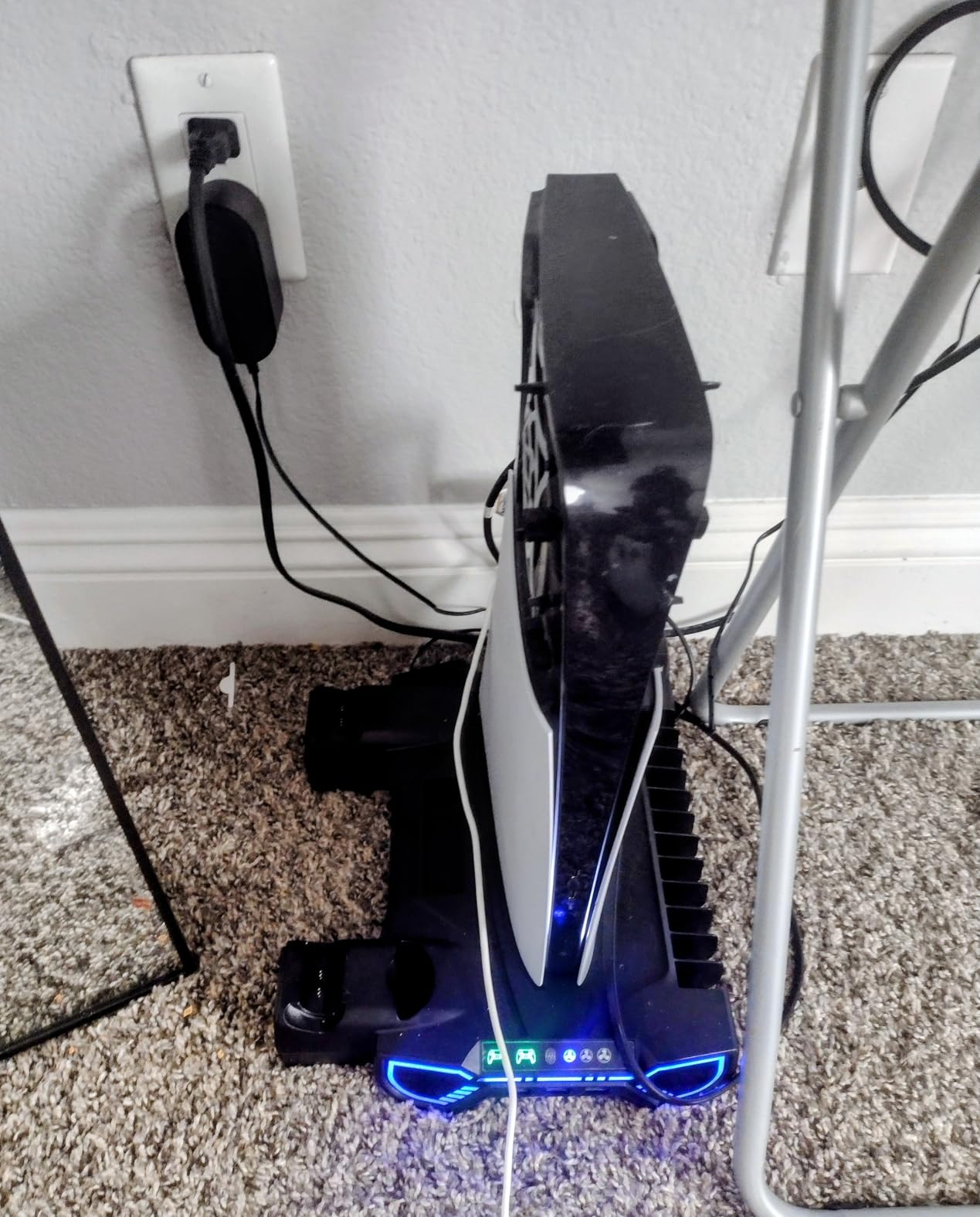 Cooling Station with Controller Charging Station for PS5/Slim/Pro Console | Cooling stand and Controller Charger Accessories for Playstation 5 - LED Light, Turbo Fan, Headset Holder, 3 USB Hub, White customer photo 2