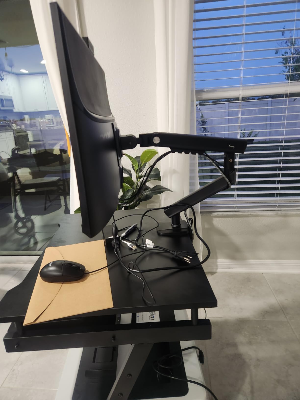 HUANUO FlowLift Pro Monitor Arm for 13-32