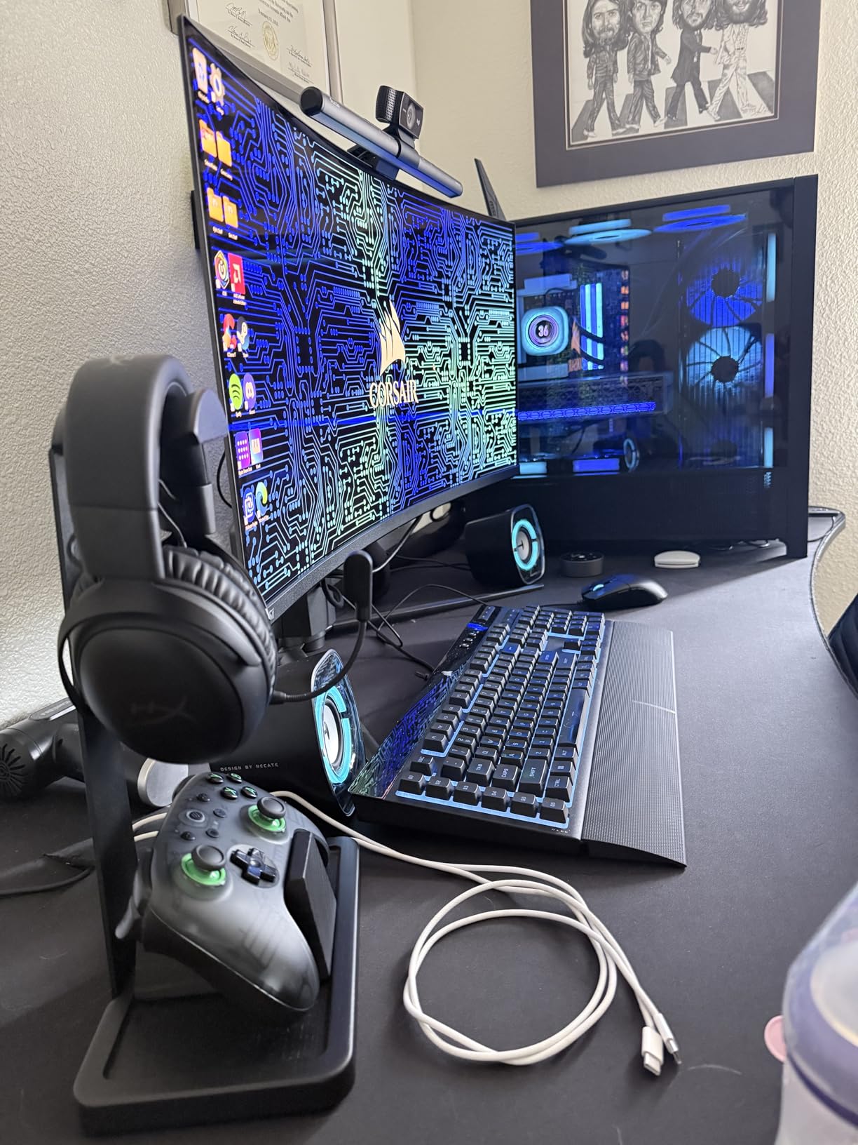 UPERGO Solid Wood Headphone Stand with Controller Holder for Desk | Natural Solid Wood, Holds 1 Headset & 1 Controller, Gamer Gifts for Men, Gaming Desk Accessories for PS5/Xbox/Switch customer photo 2
