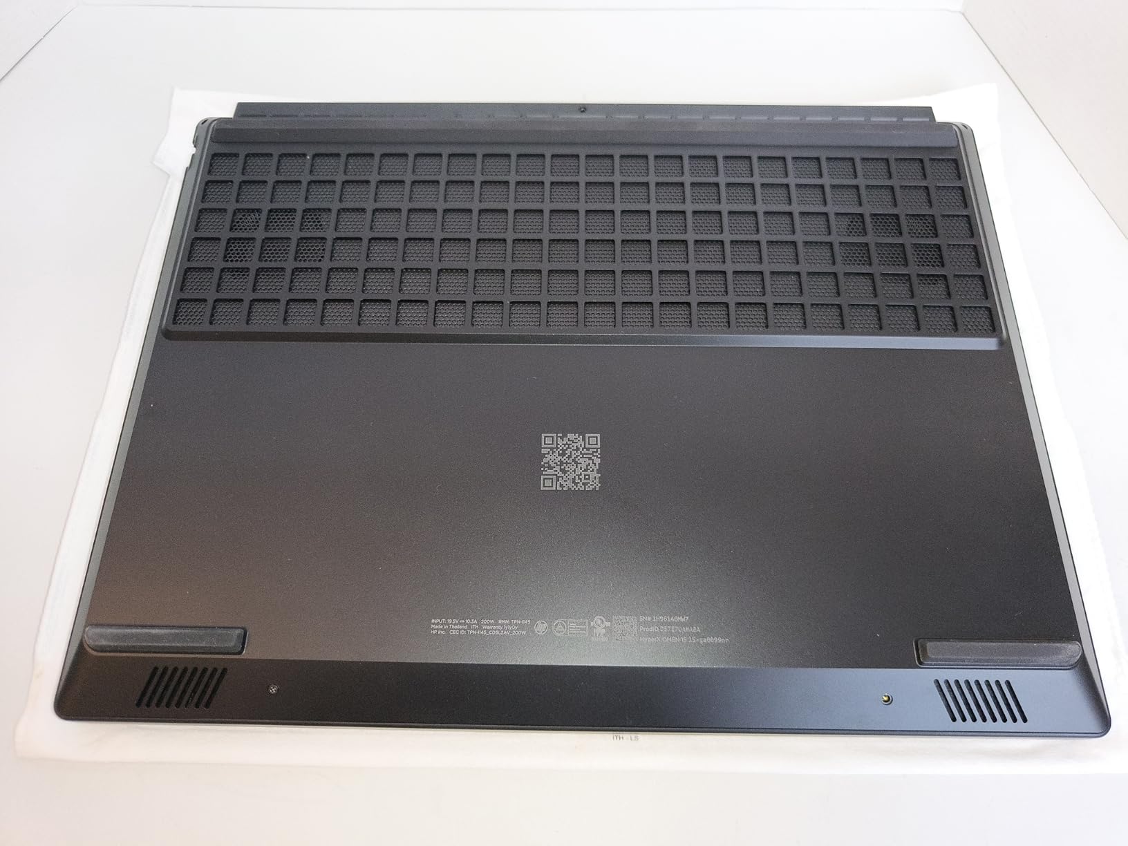 HP HyperX OMEN 15 inch Gaming Laptop, 2K 165Hz Display, Intel Core Ultra 7 365H, 16 GB RAM, 1 TB SSD, NVIDIA GeForce RTX 5050 GPU (8 GB Dedicated), Windows 11 Home, Shadow Black, 15-ga0099nr customer photo 1