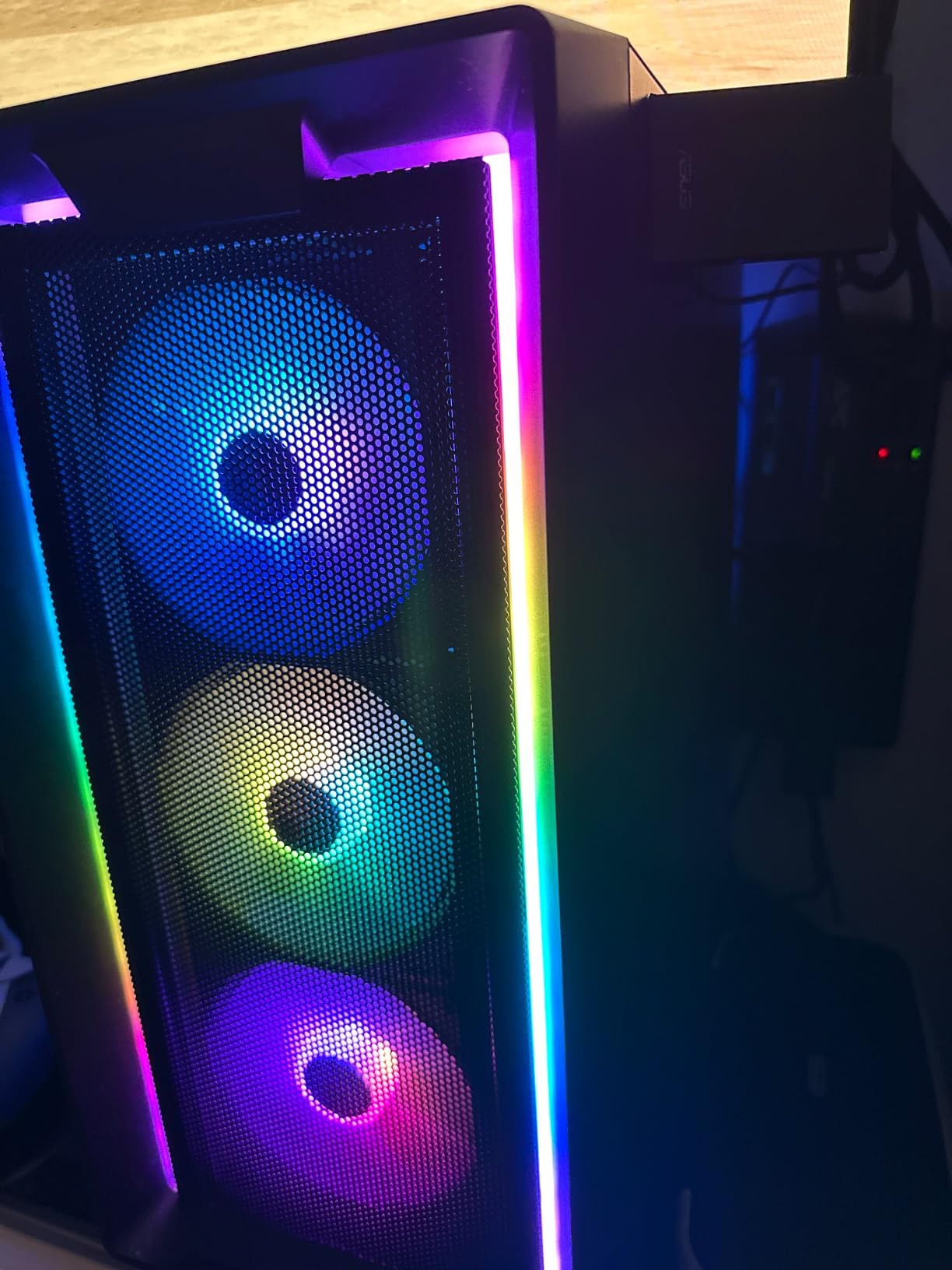Skytech Gaming O11 Vision Gaming PC, AMD Ryzen 7 9850X3D 4.7GHz, NVIDIA RTX 5070 Ti 16GB VRAM, 2TB Gen4 NVMe SSD, 32GB DDR5 RAM 5600, 850W Gold ATX 3 PSU, 360 ARGB AIO, Wi-Fi 5, Windows 11, Desktop customer photo 2