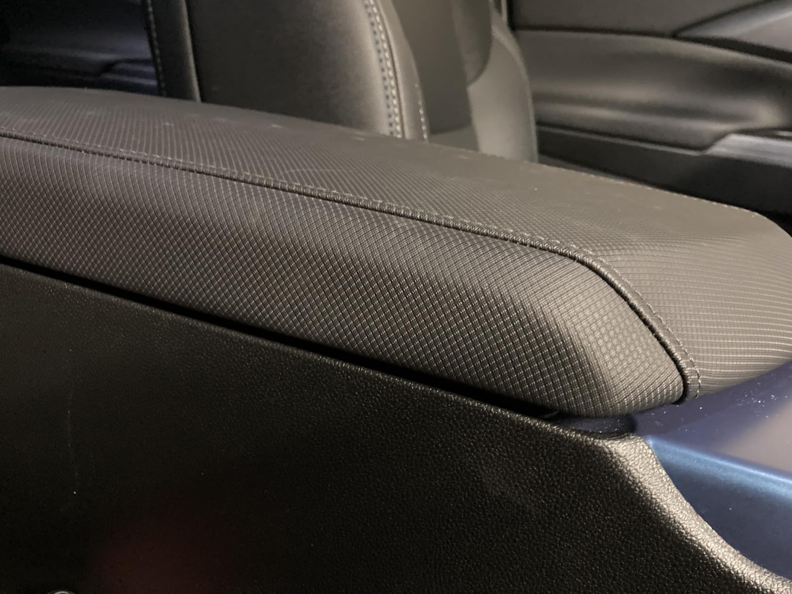 Shademax Center Console Cover for Cadillac Escalade 2021-2026 Accessories Armrest Cover Center Console Pad Leather Armrest Seat Box Cover Protector customer photo 2