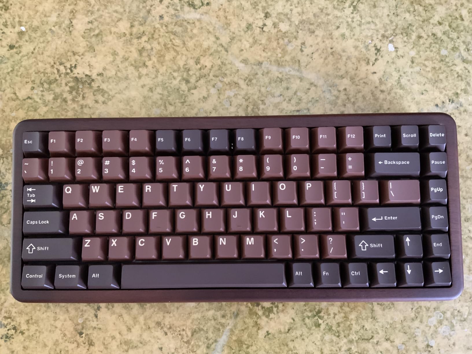 YUNZII WOOD84 75% Wireless RGB Mechanical Gaming Keyboard(Wood, Candy) customer photo 2
