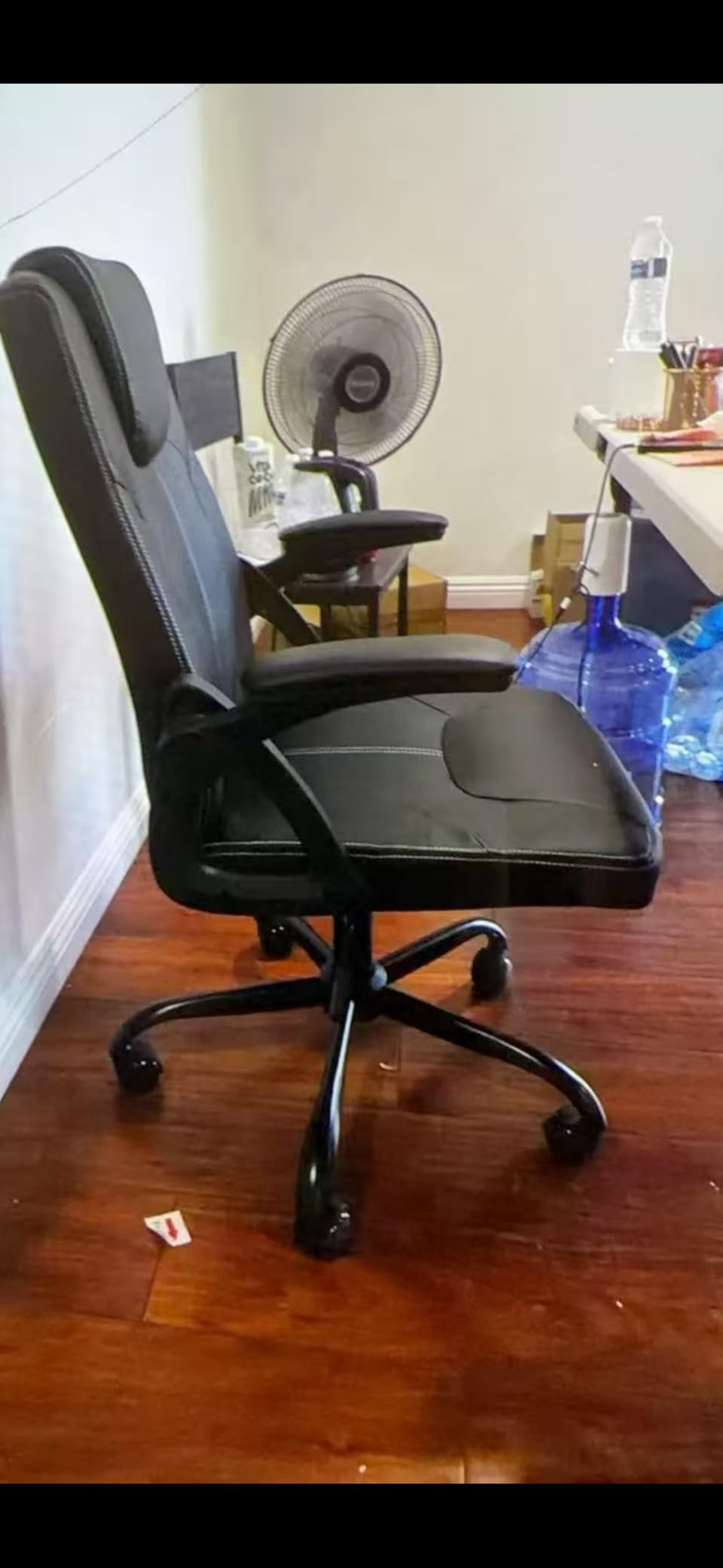 Fizzin Leather Office Chair, Computer Chair with Ergonomic Back Support, Executive Office Chair, PU Leather Desk Chair Small Gaming Chair with Wheels and Adjustable Armrests, for Short People (Black) customer photo 2