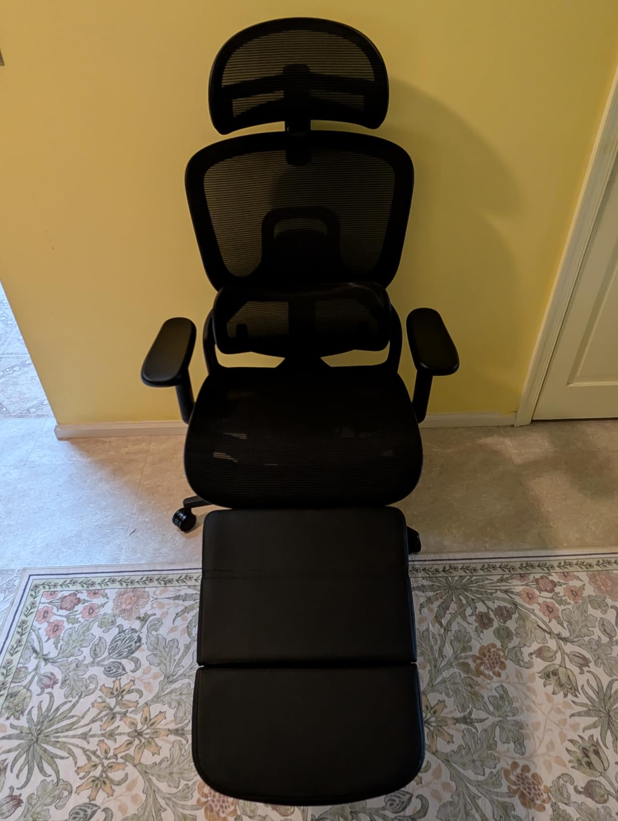 FLOW360 Ergonomic Mesh Office Chair with Footrest, Big&Tall Chair Gray MS | Patented lumbosacral support, 3-fold footrest for cross-legged. 4D Armrests, 90-150° tilt customer photo 2