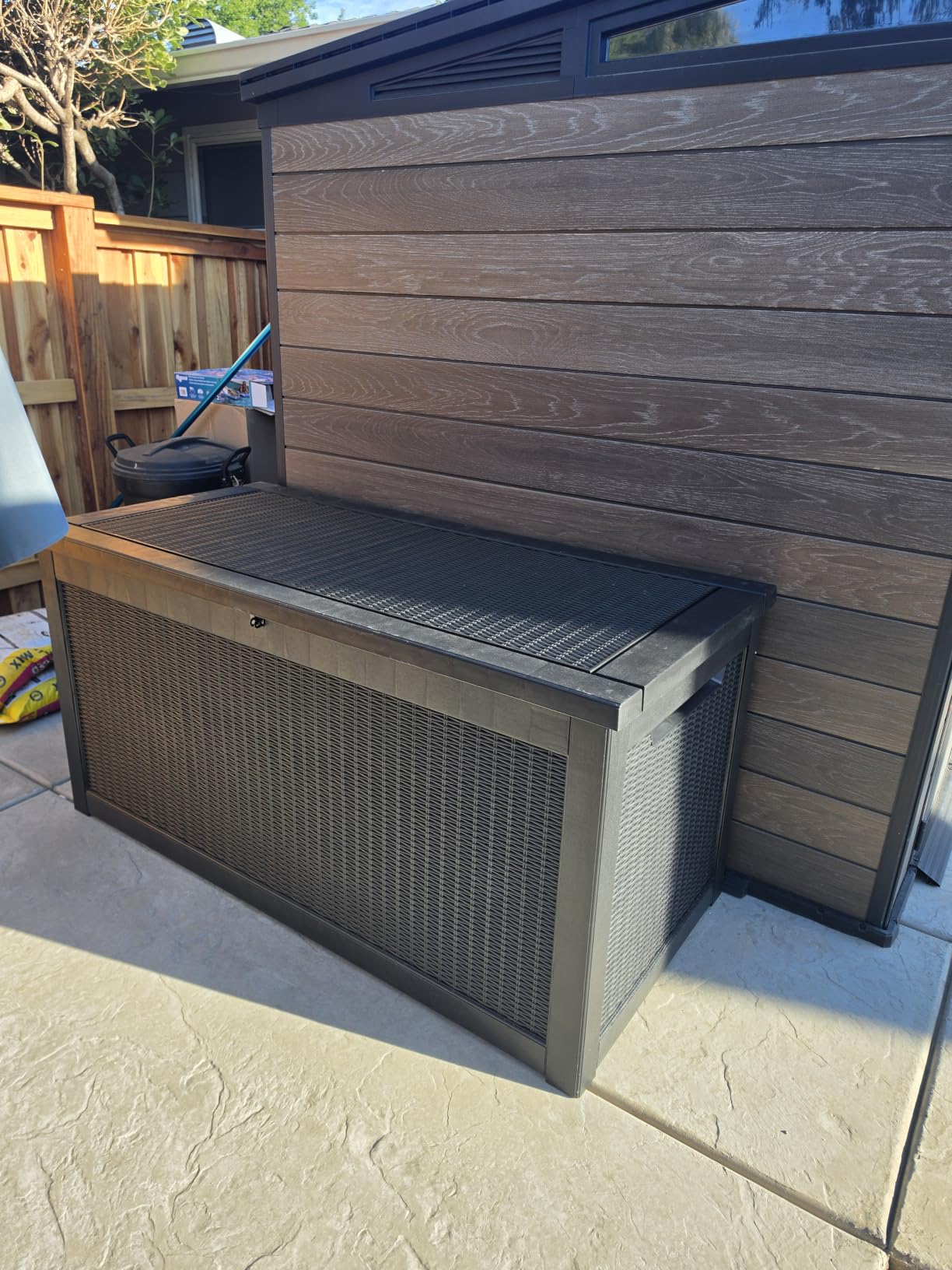 LAUSAINT HOME 260 Gallon Resin Deck Box, Outdoor Toy Storage Box, Package Delivery Box with Lockable Lid, Waterproof Outdoor Storage Box For Garden Tools, Patio Cushions (260 Gallon, Grey) customer photo 2