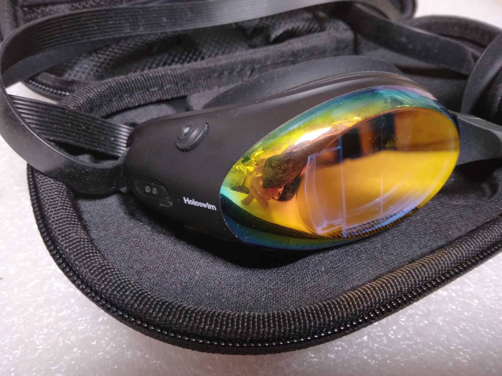 Holoswim Smart Swim Goggles 3 Pro, AR Swim Goggles with Display, GPS & Compass Swim Tracker customer photo 1
