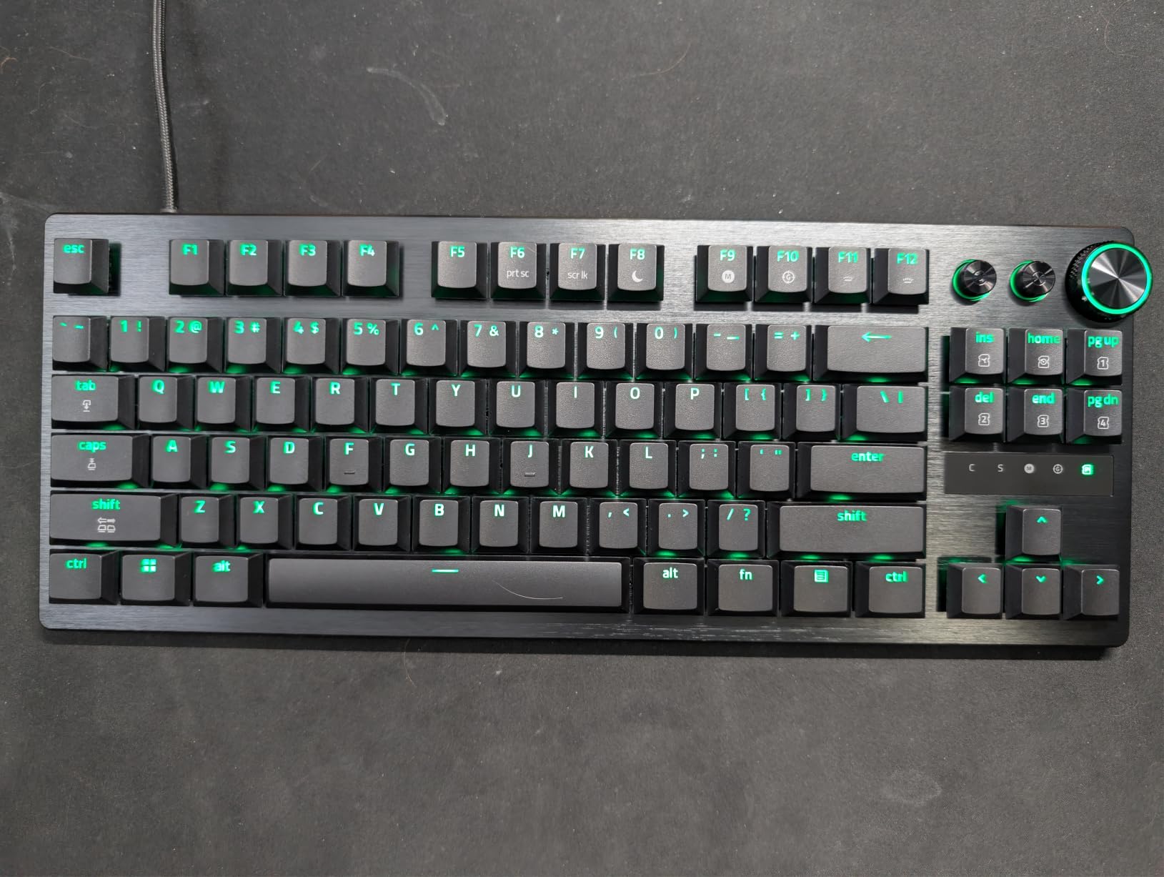 Razer Huntsman V3 Pro Low-Profile Tenkeyless 8Khz Wired Gaming Keyboard | Low Profile Analog Optical Switches, 8000 Hz Polling, Razer Snap Flex, Razer Snap Tap, Rapid Trigger, Adjustable Actuation customer photo 1