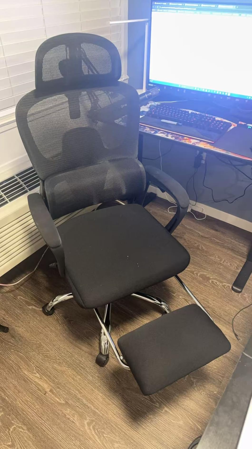 Ergonomic Office Chair with Footrest, 90-145° Reclining Mesh Desk Chair | Adjustable Lumbar Support & Headrest, High Back Mesh Computer Chair for Home Office/Gaming, 350lbs Capacity customer photo 2