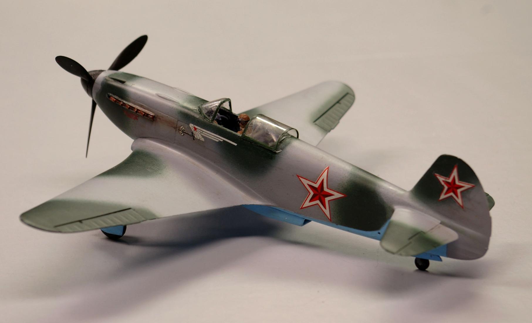 Models Yak-3 Yakovlev Soviet WWII Fighter Aircraft Building Kit, Scale 1/48 customer photo 1