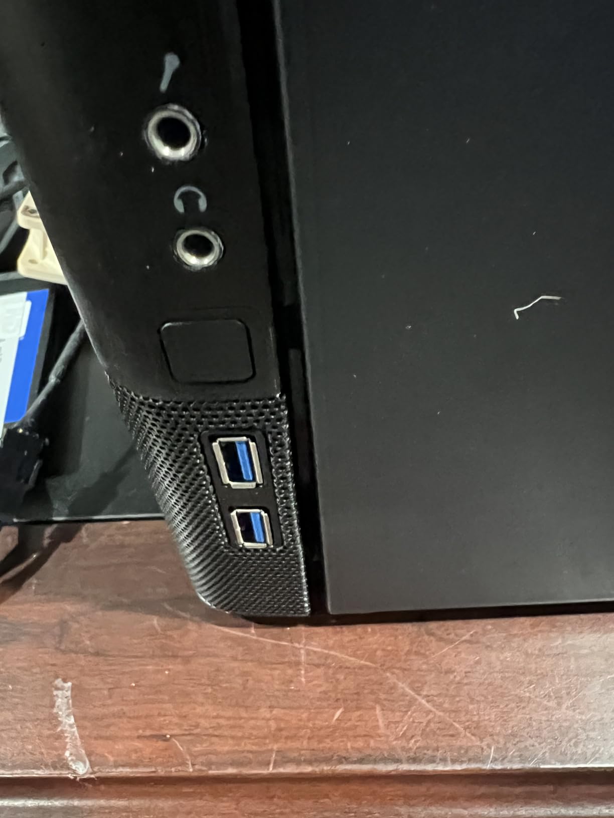 Fractal Design Node 804 - Black - Cube Compact Computer Case - mATX - High Airflow - Modular Interior - 3X Fractal Design Silent R2 120mm Fans Included - USB 3.0 -Window Side Panel customer photo 2