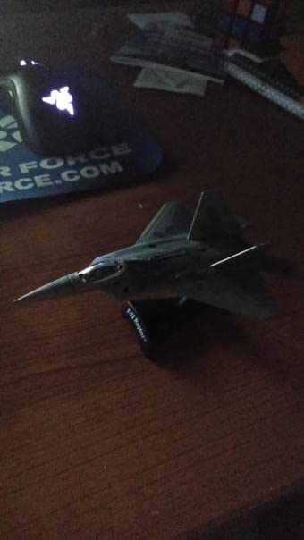 F-22 Raptor USAF Model Airplane – 1:145 Scale Die-Cast Metal Fighter Jet with Display Stand – Stealth Tactical Aircraft Collectible Ages 14+ customer photo 1
