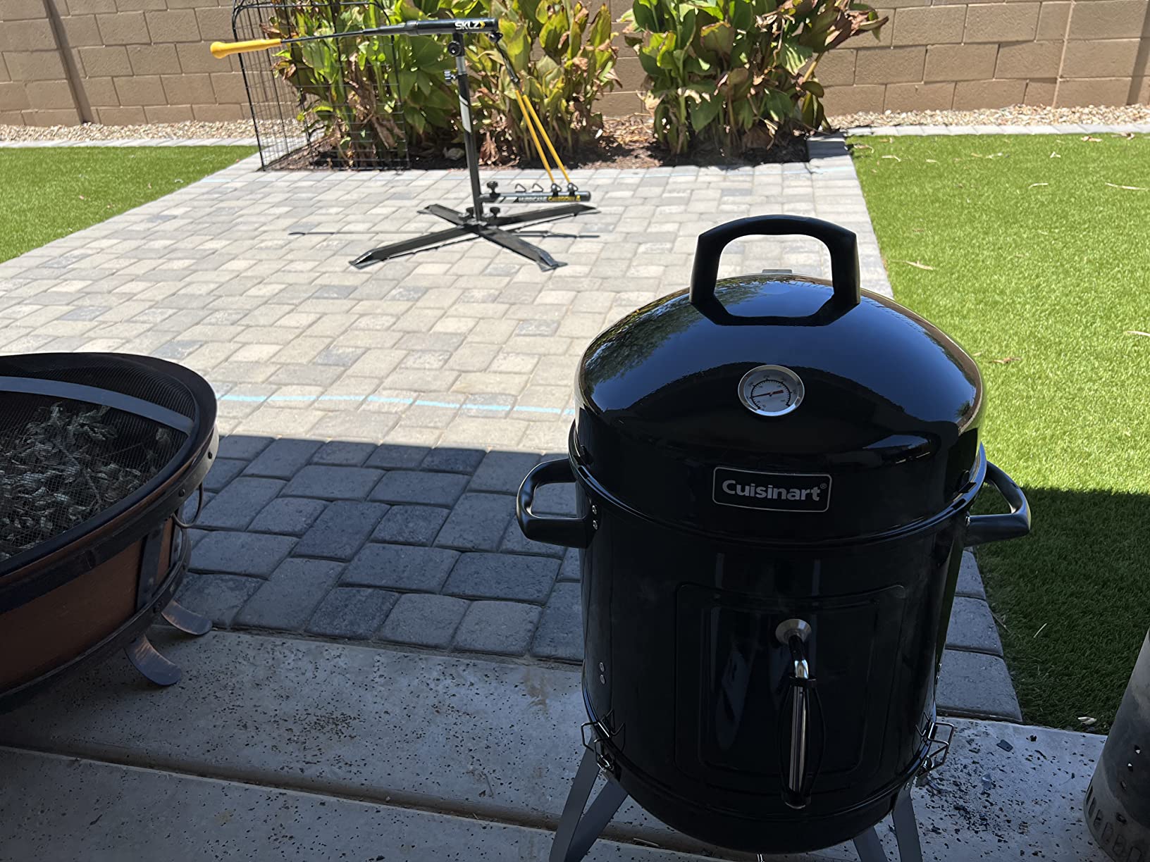 Cuisinart 18” Vertical Charcoal Smoker, Integrated Thermometer, Water Bowl and Dual Vents Perfect for Smoked Brisket, Chrome Plated Grates Smoker Grill for BBQ, Camping, Tailgates customer photo 2