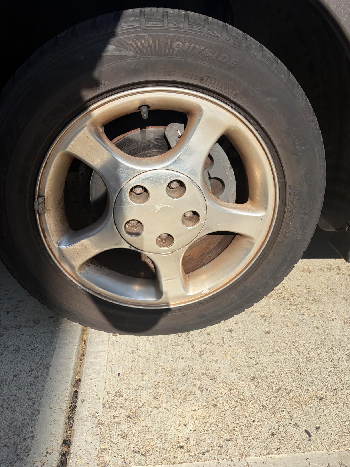 Chemical Guys, Tire Kicker Extra Glossy Tire Shine for Rubber & Trim, 16 oz customer photo 1