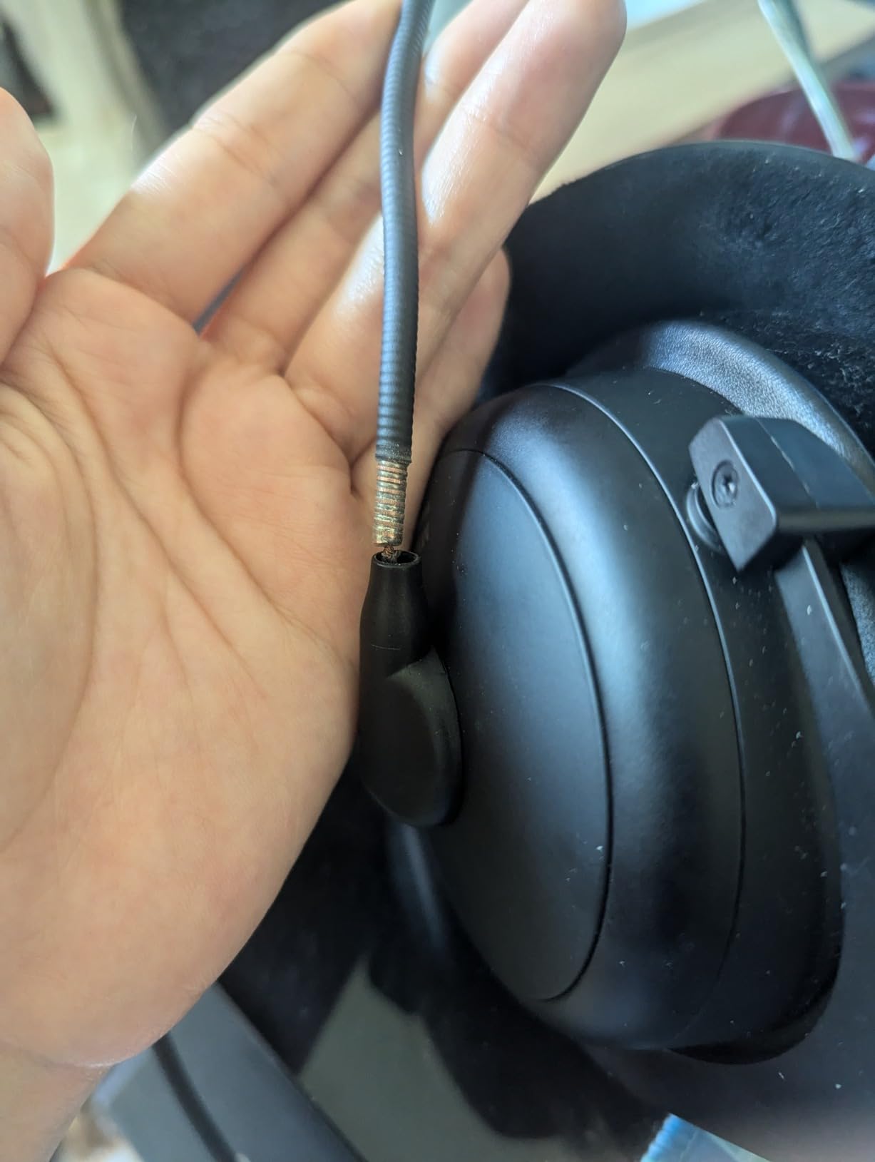 Beyerdynamic 718300 MMX 300 Second Generation Gaming and Multi-Media Headset customer photo 1