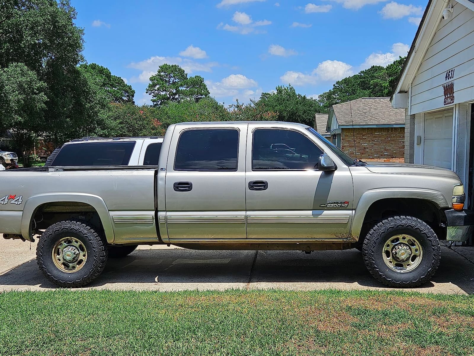Thunderer Trac Grip MT All-Terrain Radial Tire - 33/1250R15 108Q customer photo 1
