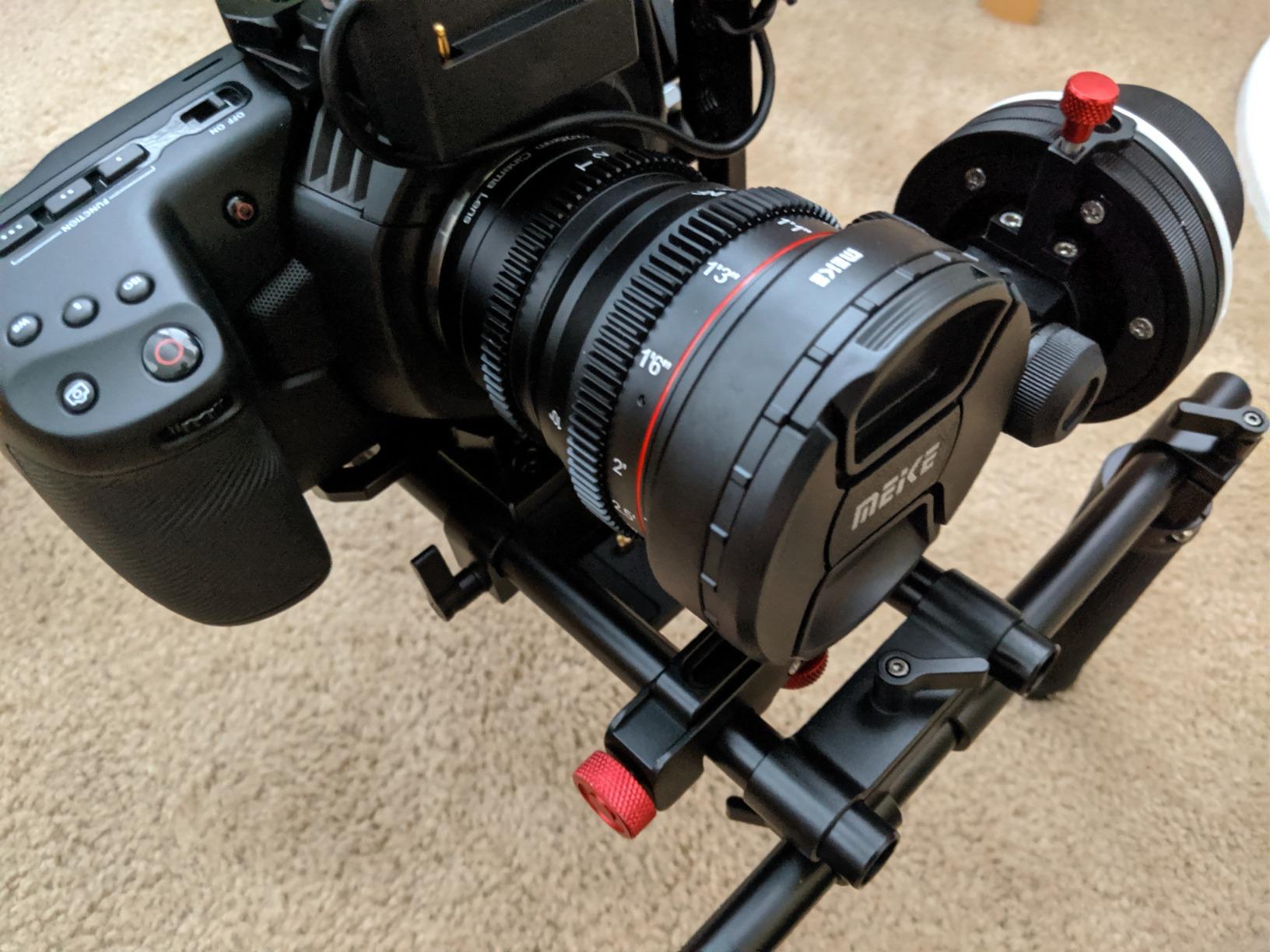 Meike 25mm T2.2 MF 4K Mini Cine Lens for Panasonic M43 Mount Cameras customer photo 2
