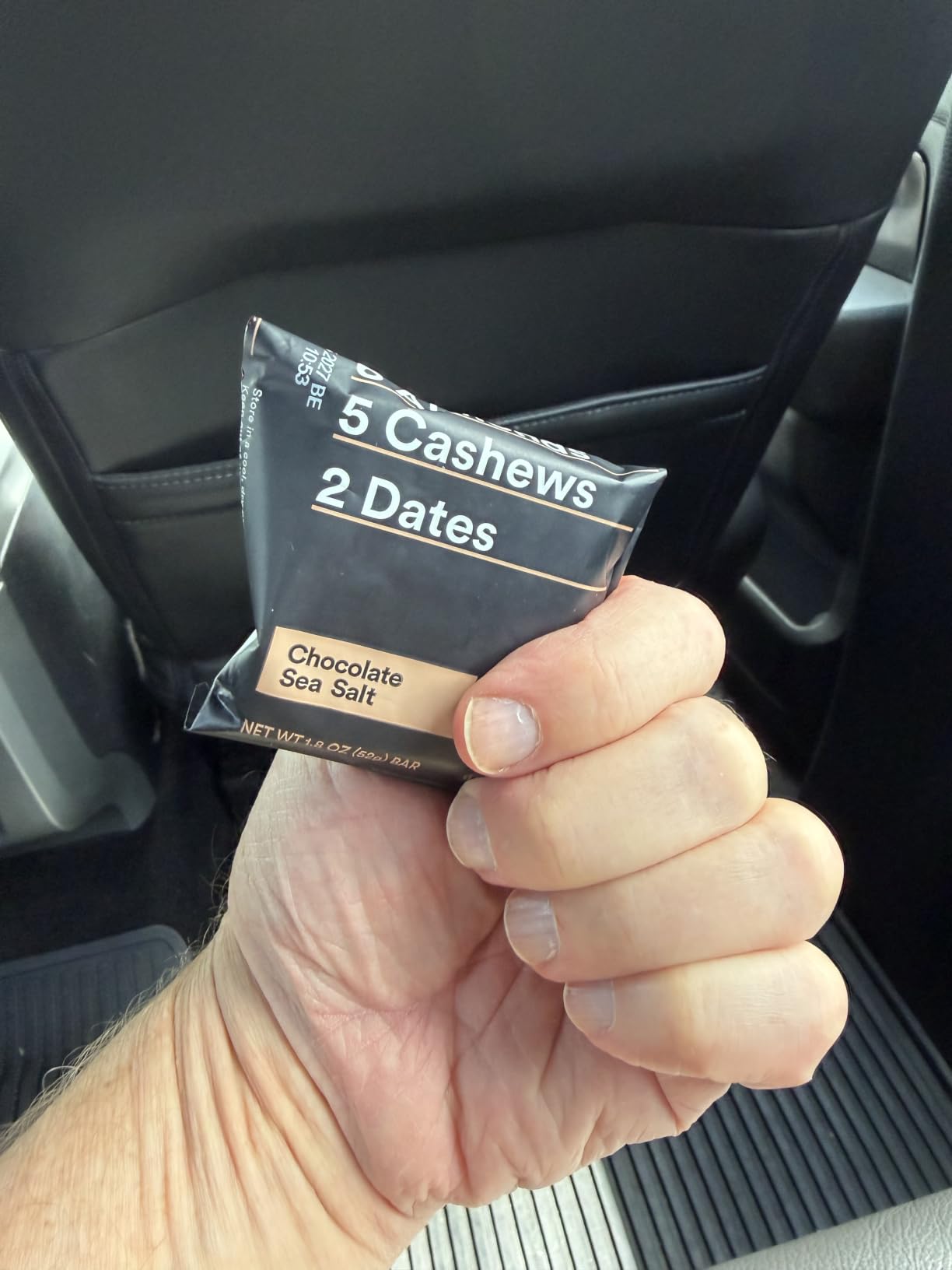 RXBAR Protein Bars, 12g Protein, Gluten Free Snacks, Chocolate Sea Salt, 18.3oz Box (10 Bars) customer photo 1