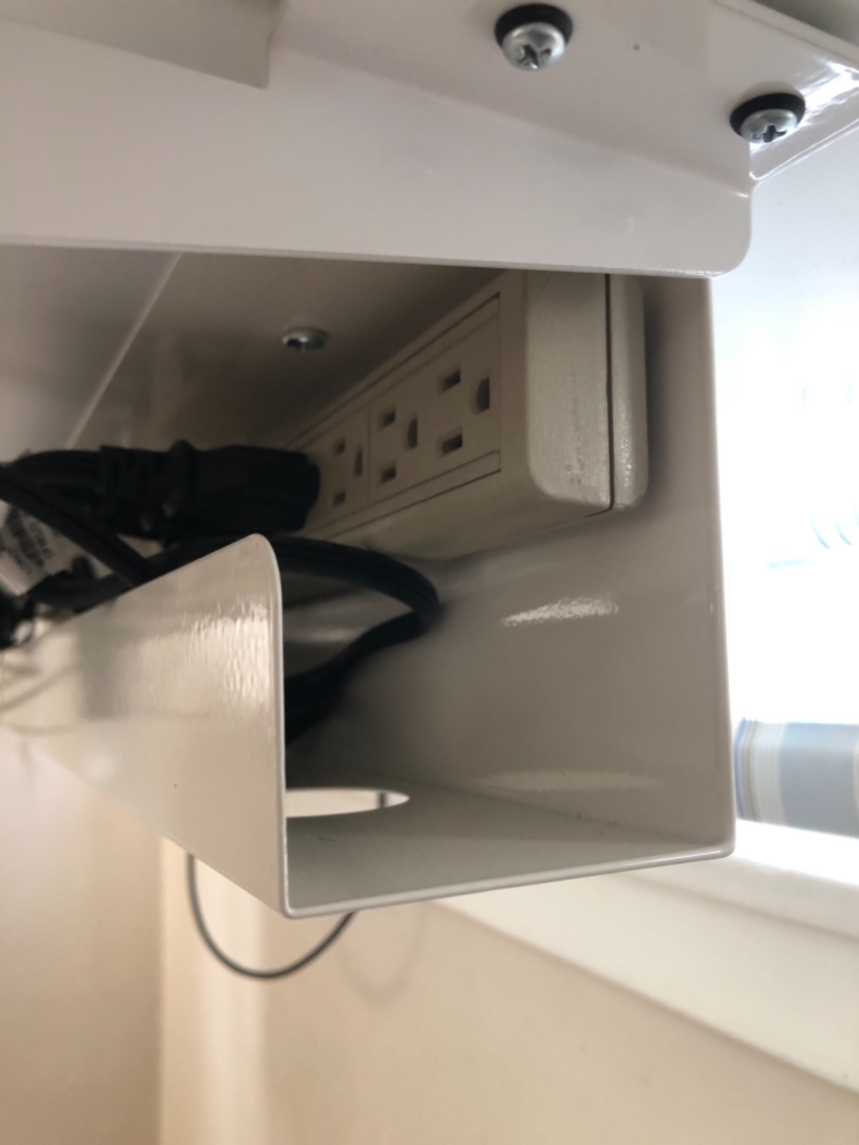 Monoprice Under Desk Cable Tray - Steel with Power Supply and Wire Management - Workstream Collection White customer photo 2