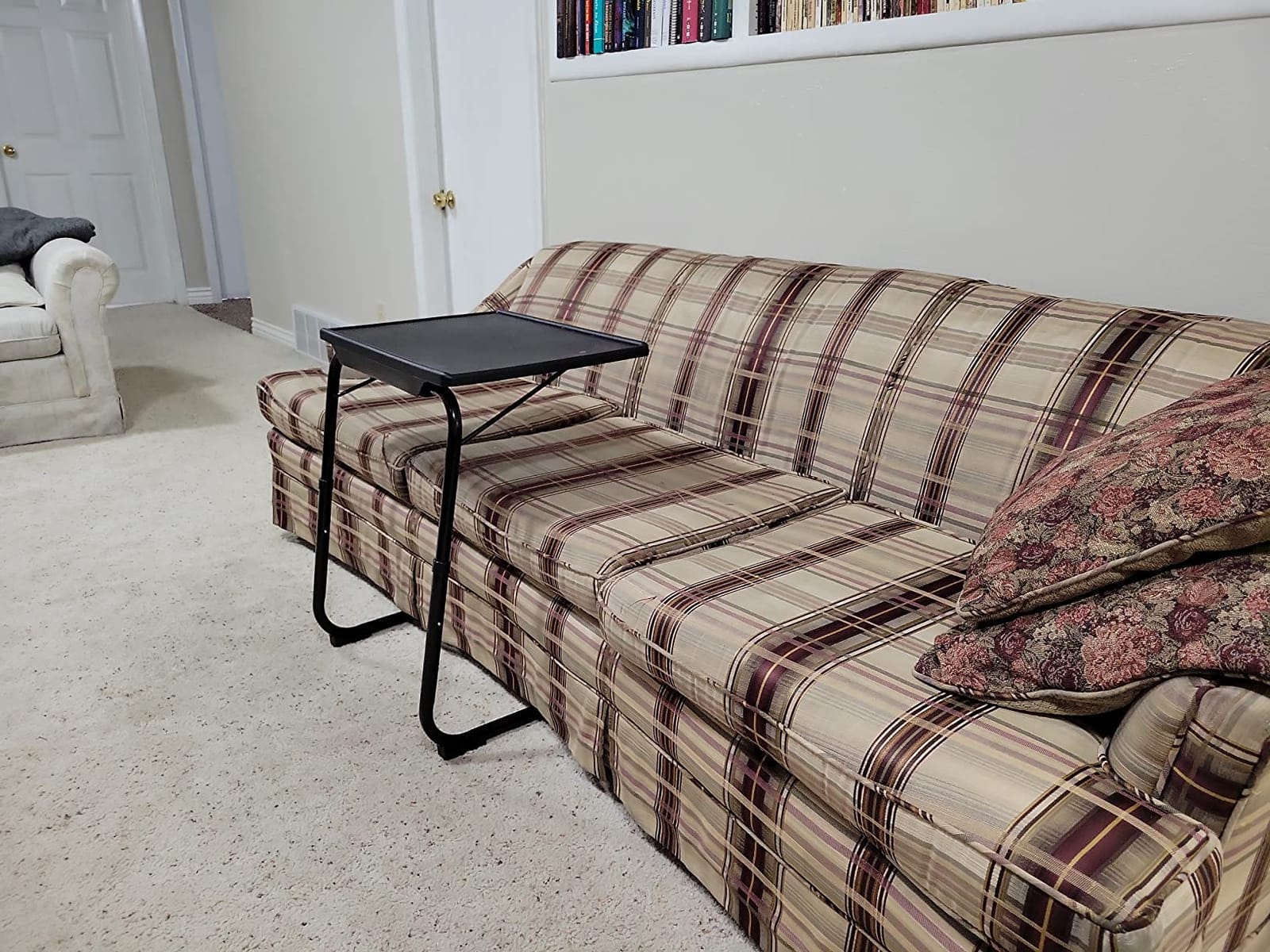 HUANUO TV Trays Set of 2, TV Tray with 6 Height & 3 Tilt Adjustments, Black customer photo 1