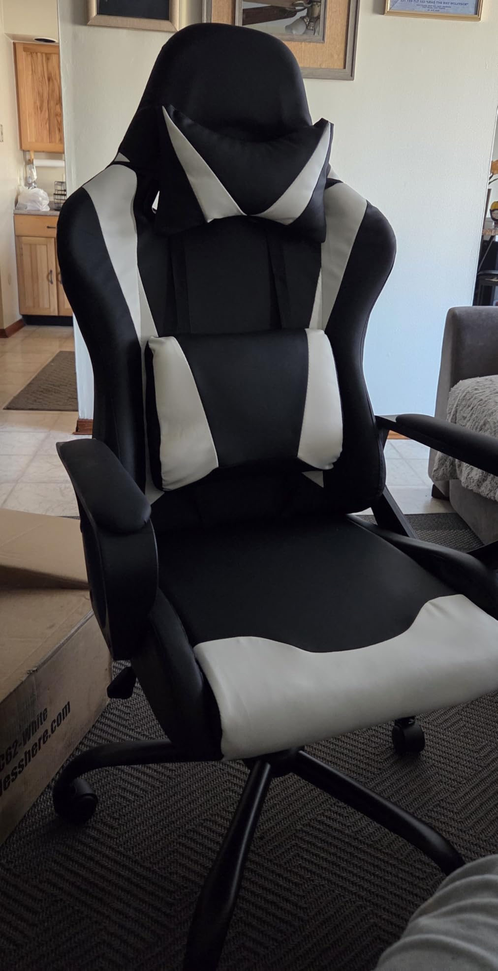 BestOffice Ergonomic Gaming Chair for Adults, Video Game Chair, White customer photo 1