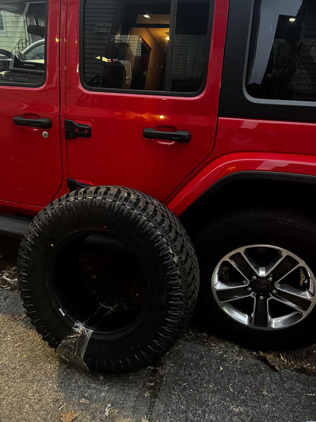 Atturo Trail Blade X/T 235/65R17 108H XL All Season 17 inch Tire customer photo 1