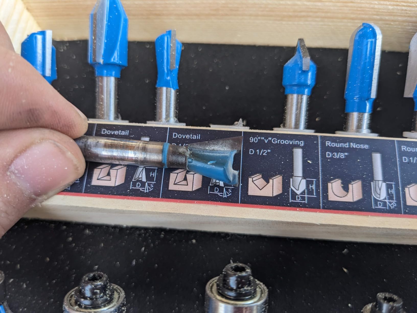 Router Bits Sets of 24A Pieces 1/4 Inch Shank Router Bit Set T Shape - for Commercial Users and Beginners… customer photo 2
