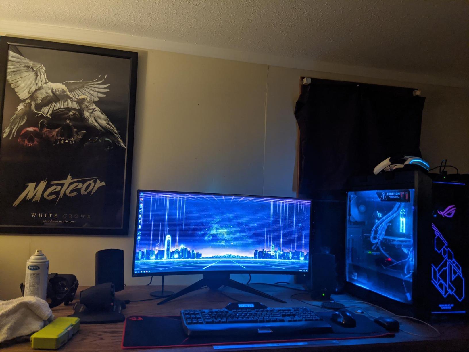 ASUS ROG Strix Helios RGB EATX Mid-Tower Gaming PC Case customer photo 2
