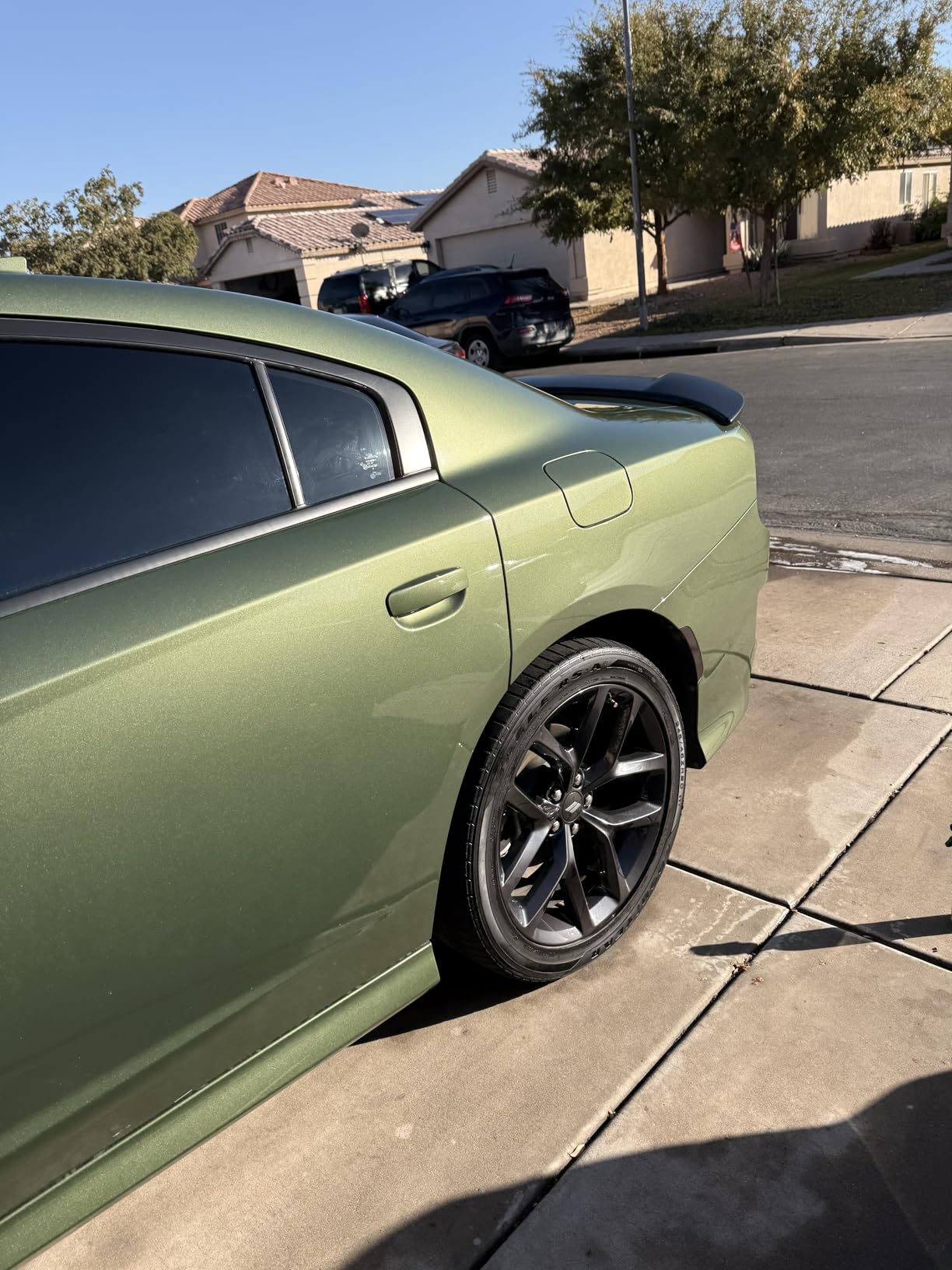Adam's Tire Shine 16oz - Tire Dressing Spray with Added SIO2 for Rubber Protection, Gives A Glossy Wet Look & No Sling customer photo 2